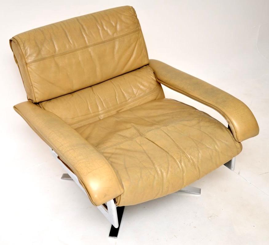 Paire de fauteuils vintage en cuir et chrome par Pieff en vente 4