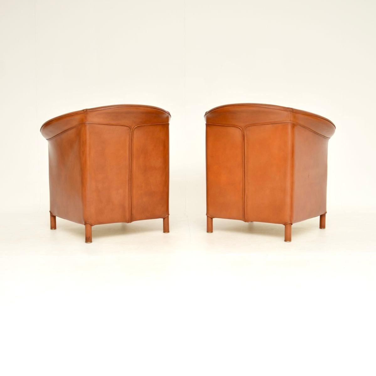 Paire de fauteuils en cuir Vintage par Wittmann Bon état - En vente à London, GB