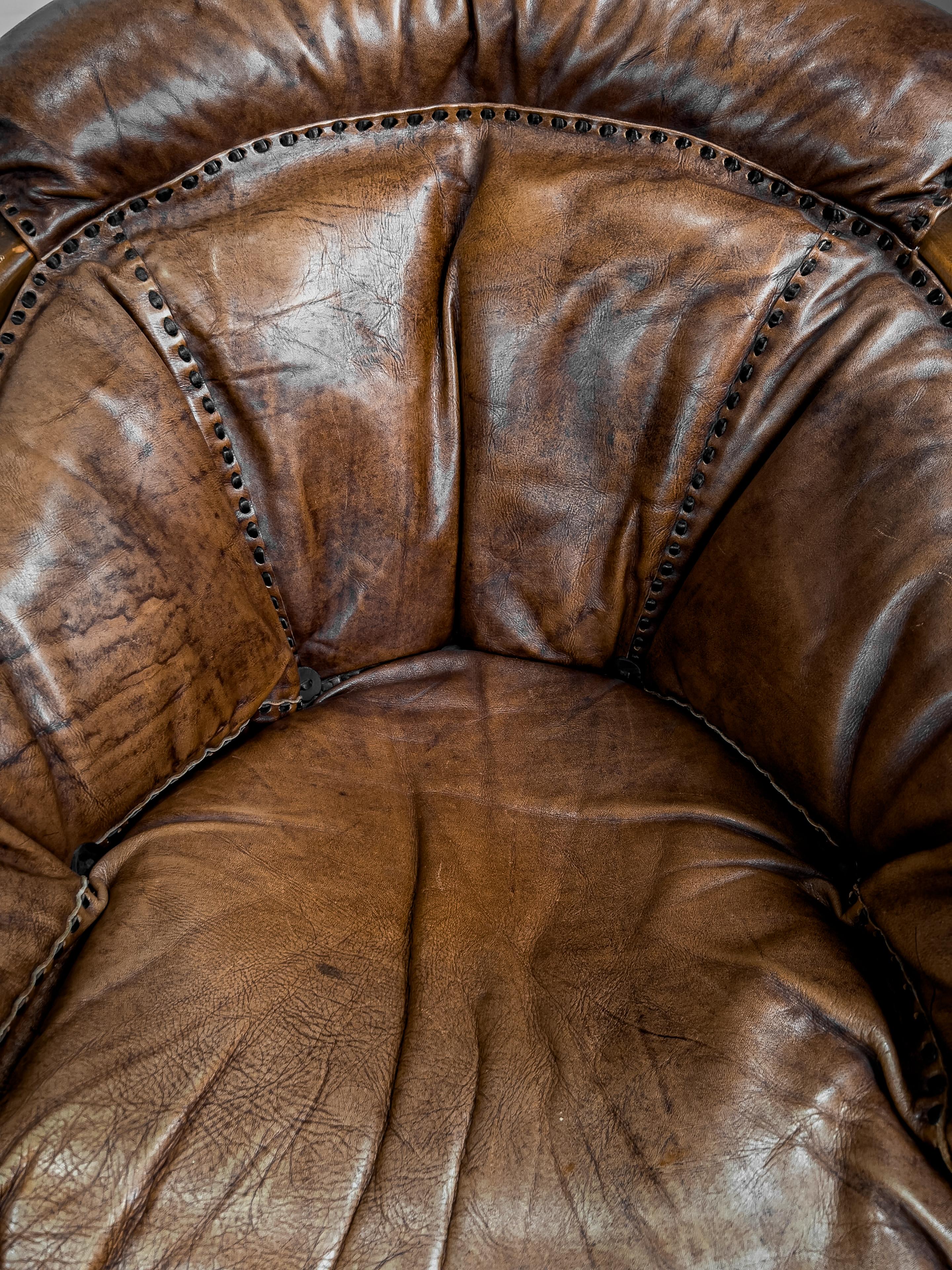 20th Century Pair of Vintage Leather Armchairs