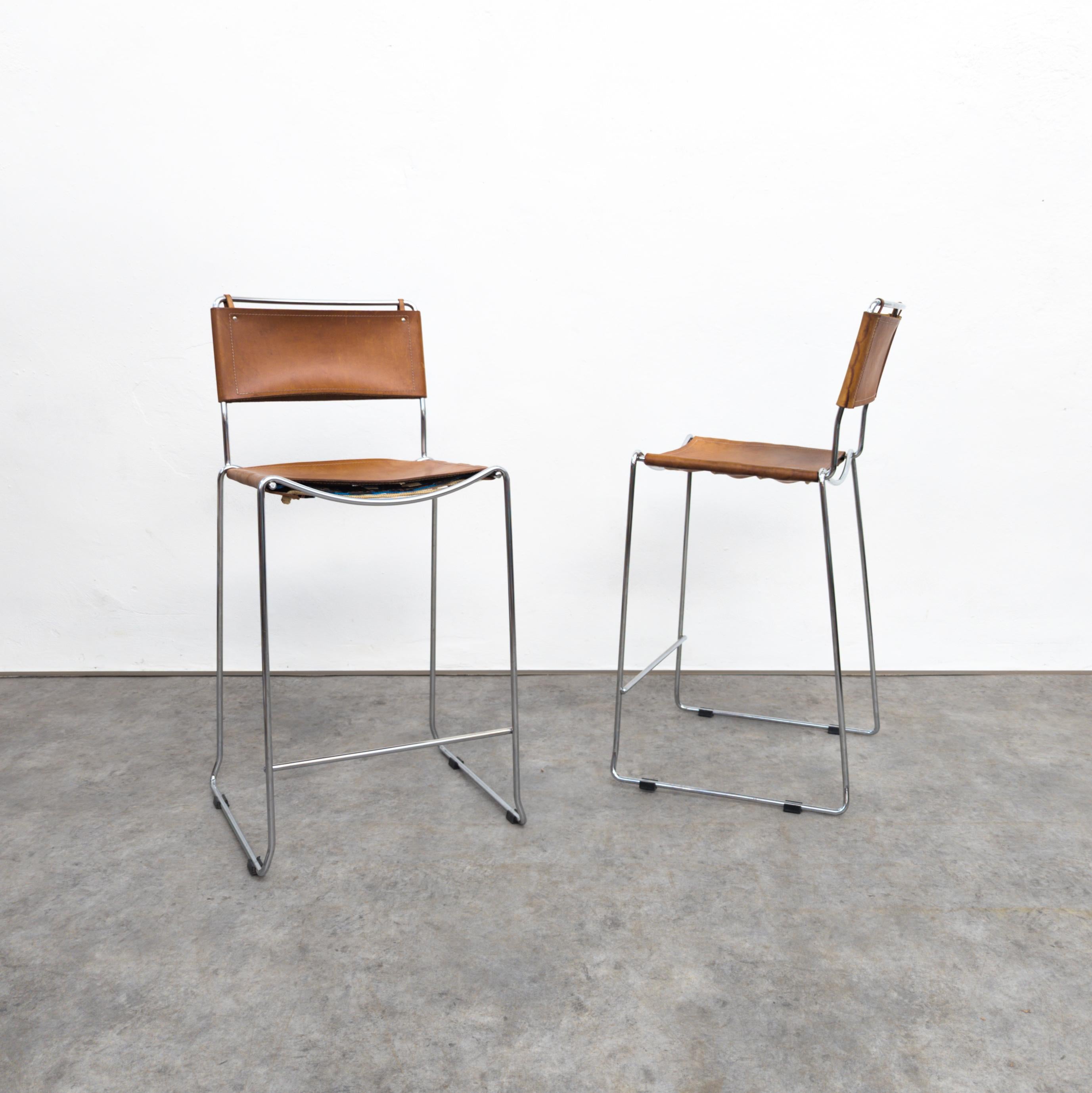 Modern Pair of vintage leather bar stools by Giandomenico Belotti for Alias, 1970s
