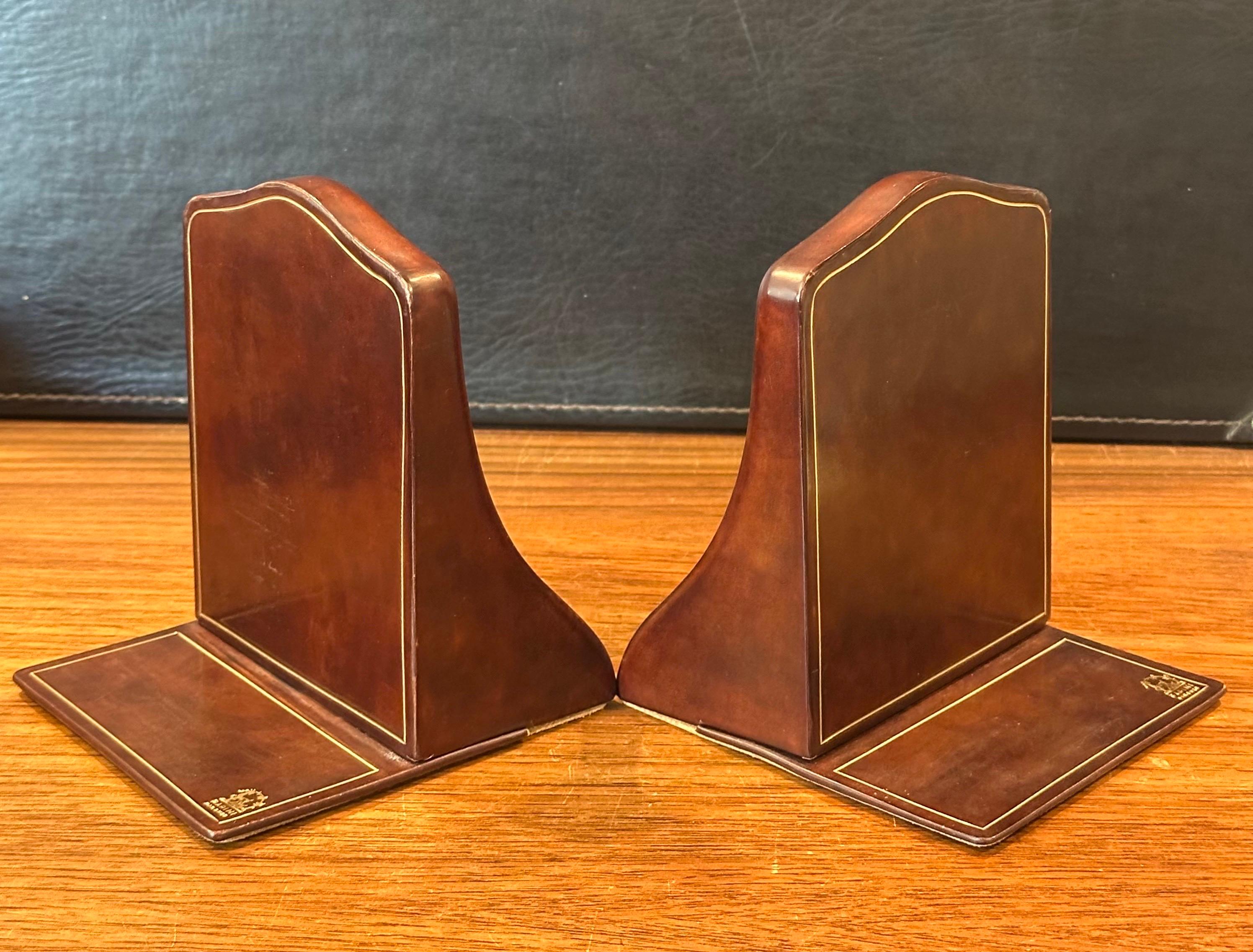 Pair of Vintage Leather Bookends by Papini of Firenze For Sale 5
