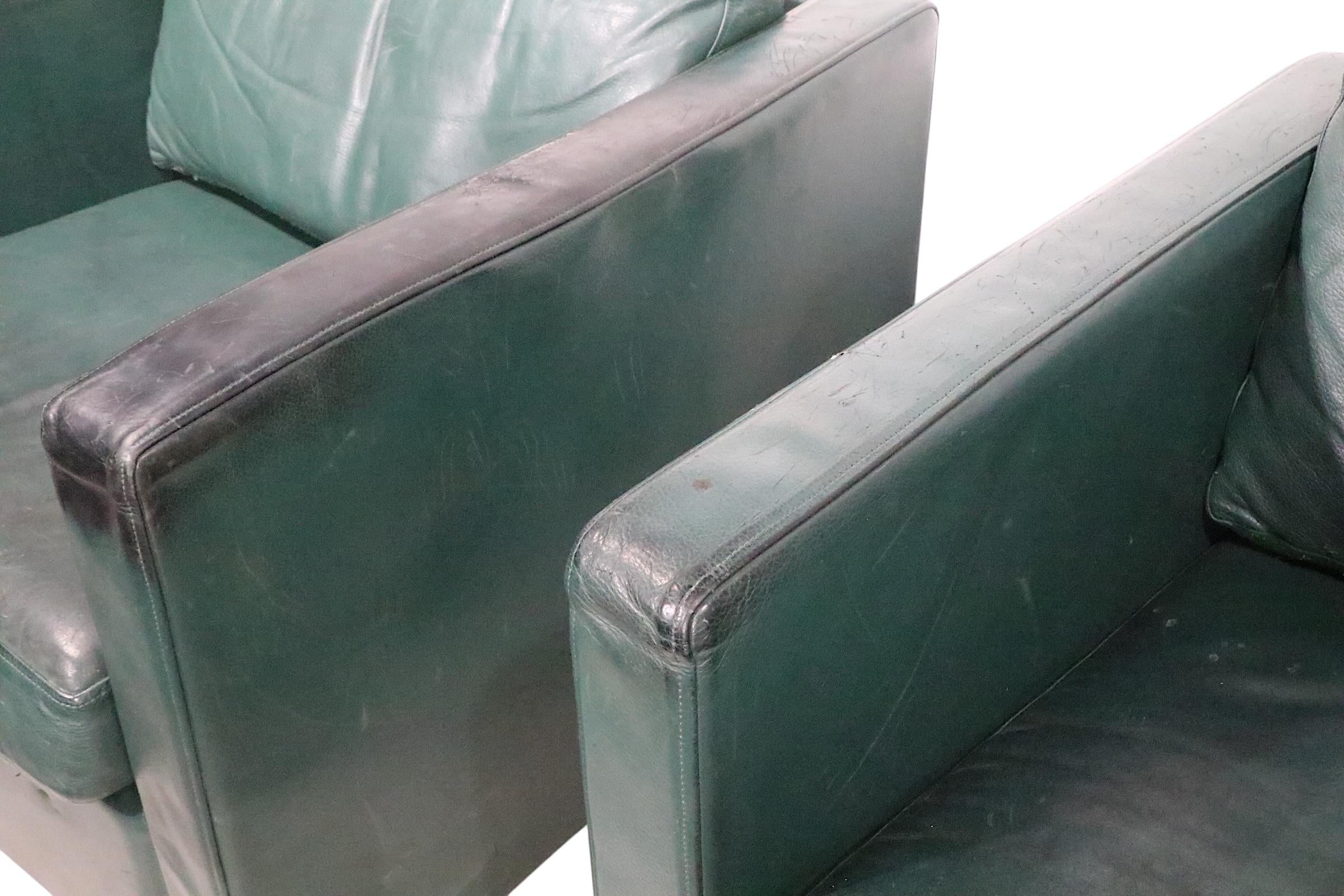 Paire de cubes en cuir vintage  Fauteuils club de Metropolitan c.I.C. en vente 10