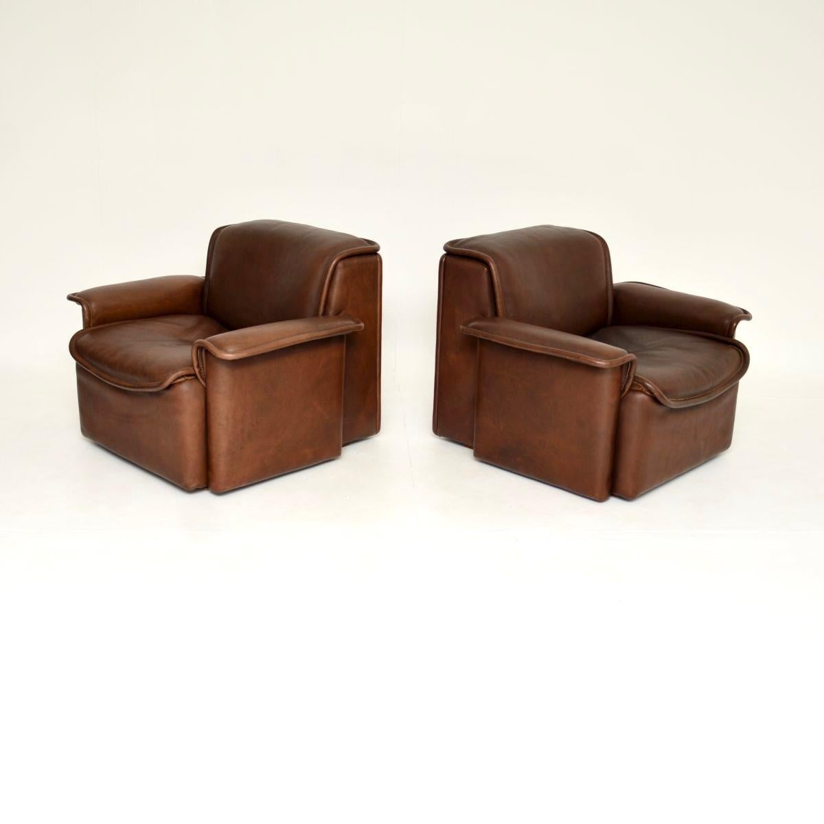 Mid-Century Modern Pair of Vintage Leather DS 12 Armchairs by De Sede For Sale