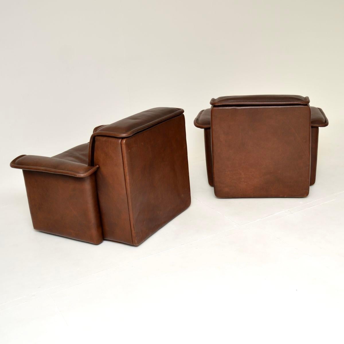 Pair of Vintage Leather DS 12 Armchairs by De Sede In Good Condition For Sale In London, GB