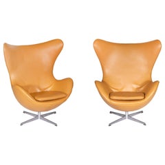 Paar Vintage-Loungesessel aus Leder „EGG“ von Fritz Hansen