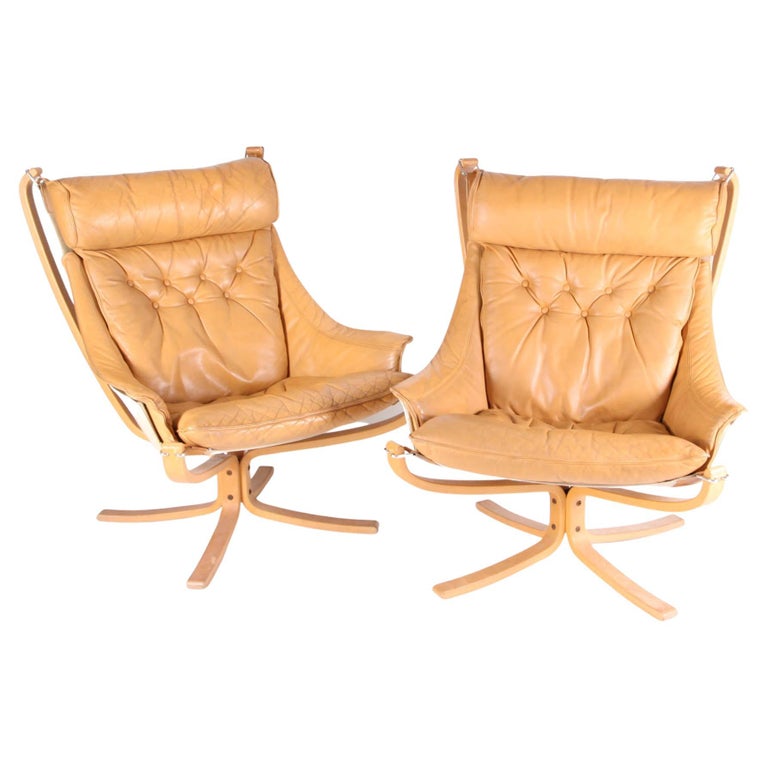 Pair of Vintage Leather 'Falcon' Bergeres by Sigurd Ressell For Sale