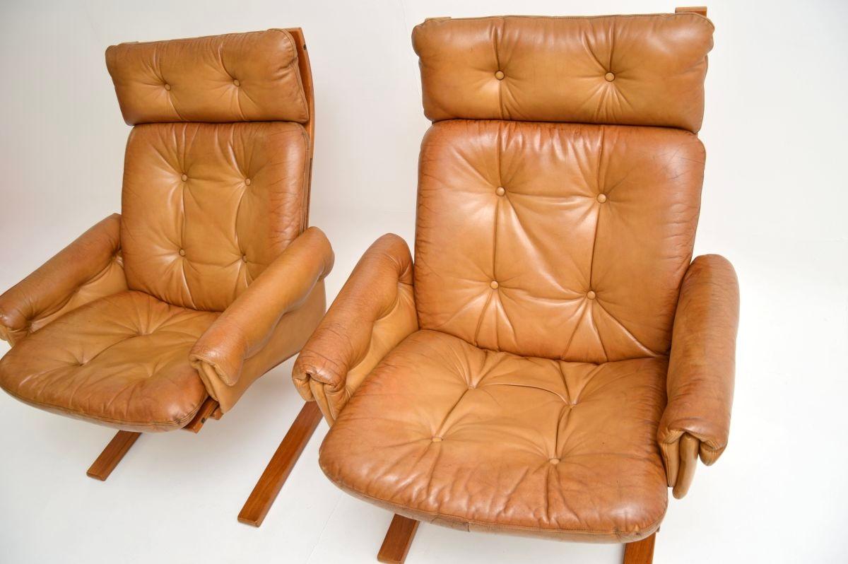 Pair of Vintage Leather Kengu Armchairs by Elsa and Nordahl Solheim for Rykken For Sale 1