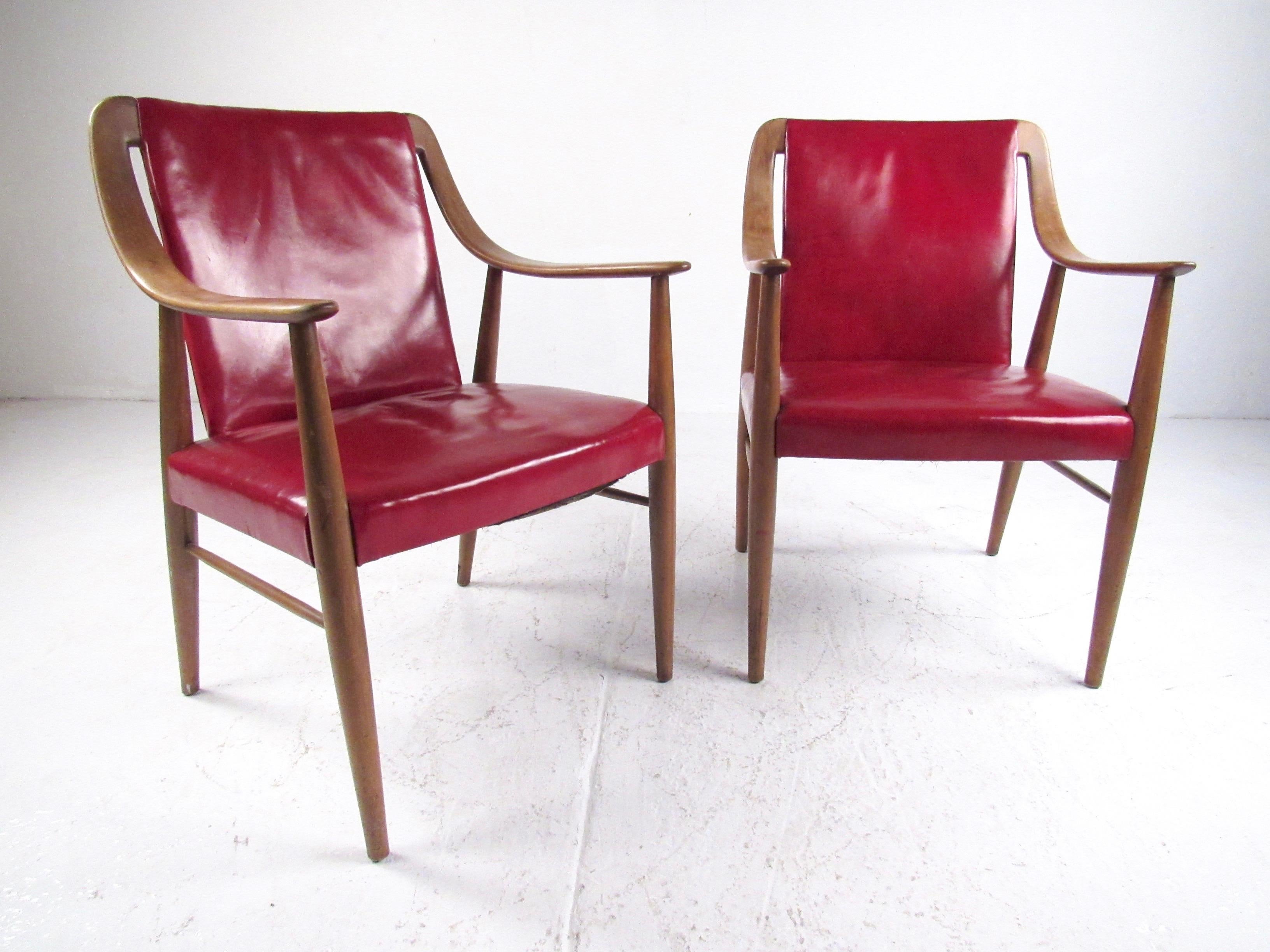 Mid-20th Century Pair of Vintage Leather Side Chairs after Peter Hvidt