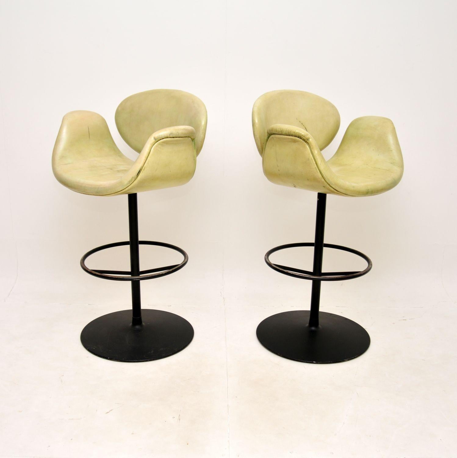 Mid-Century Modern Pair of Vintage Leather Tulip Bar Stools by Pierre Paulin For Sale