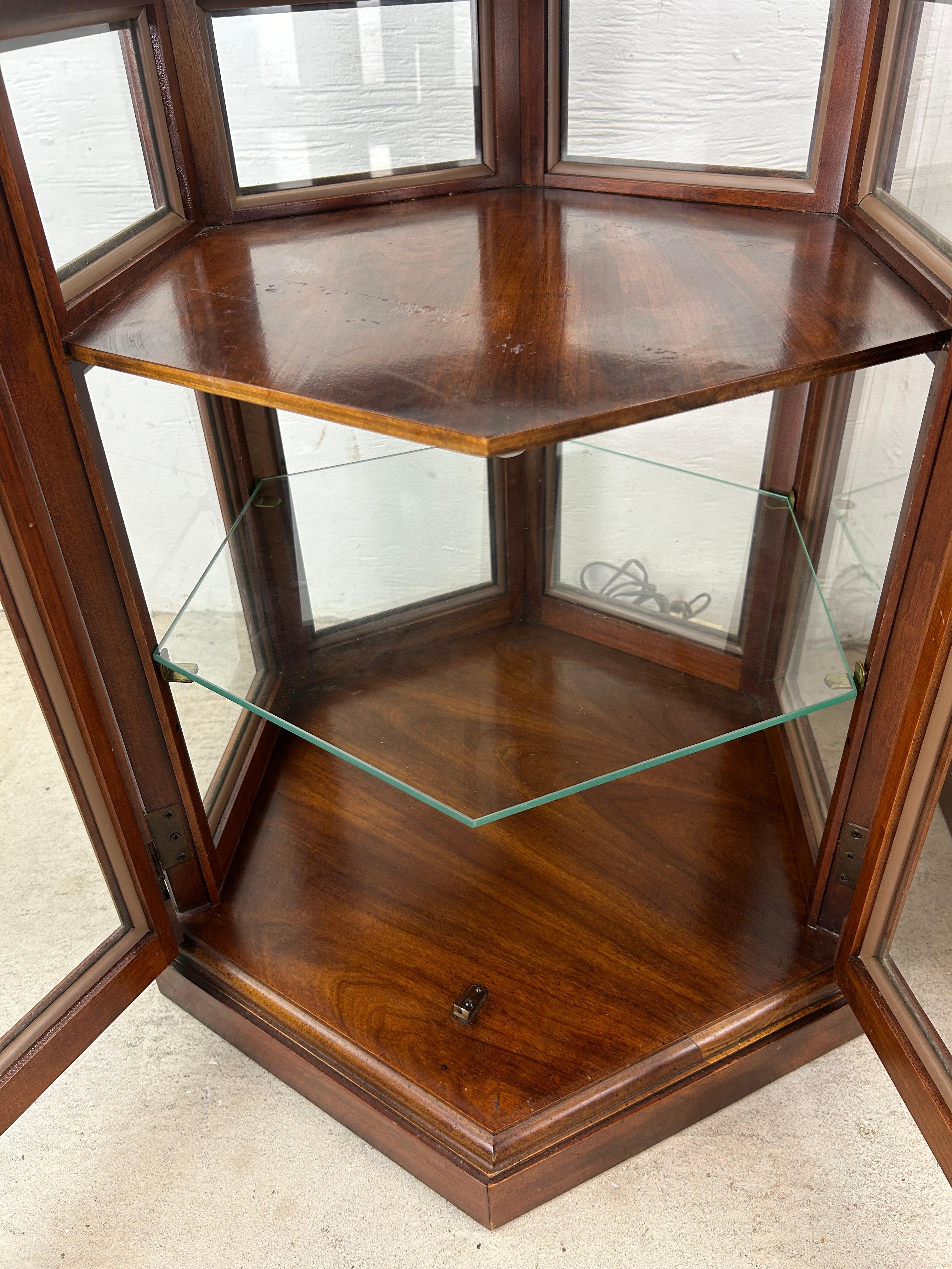 Pair of Vintage Low Lighted Display Cabinets with Lock & Key For Sale 4