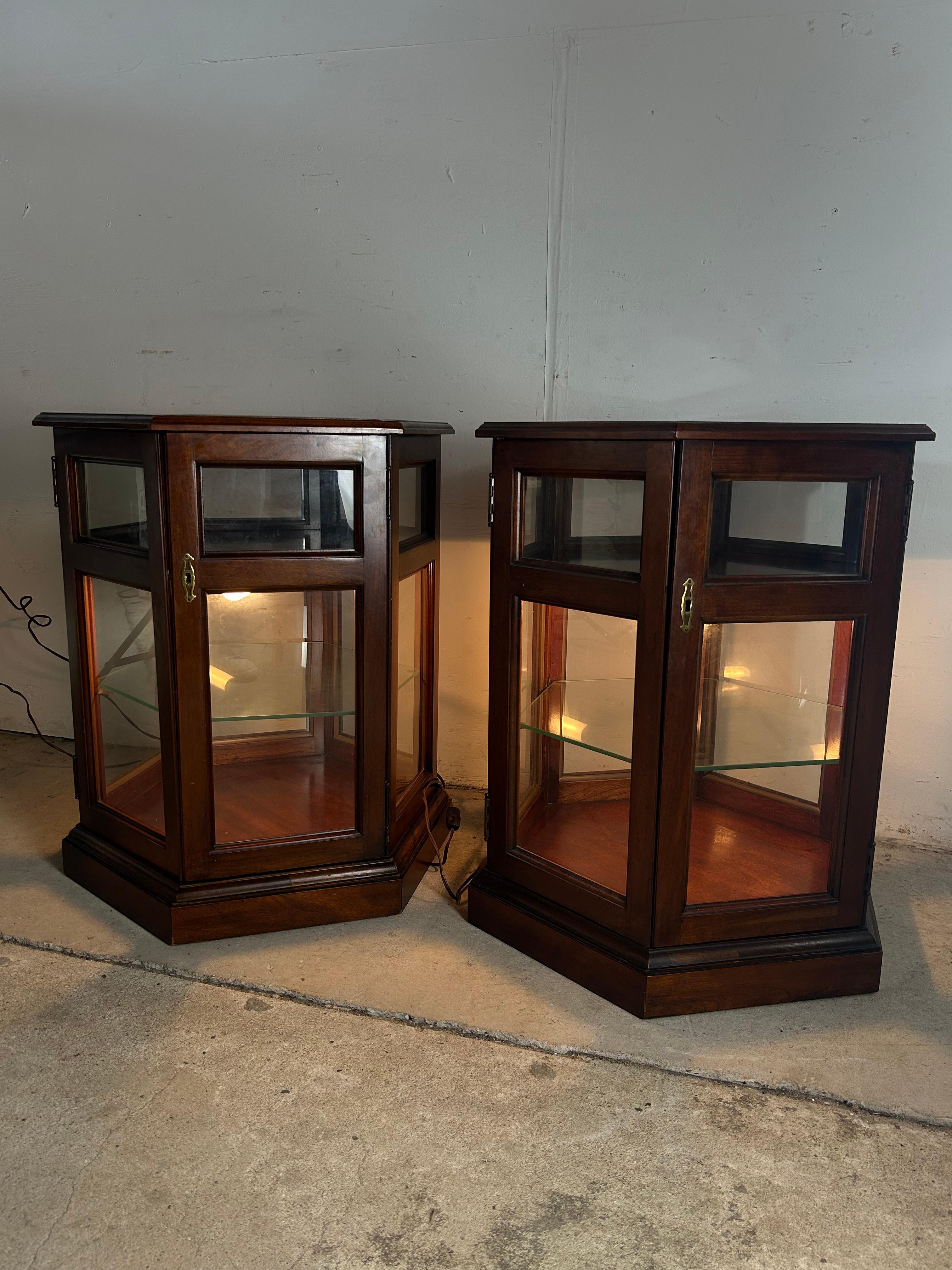 Pair of Vintage Low Lighted Display Cabinets with Lock & Key For Sale 10
