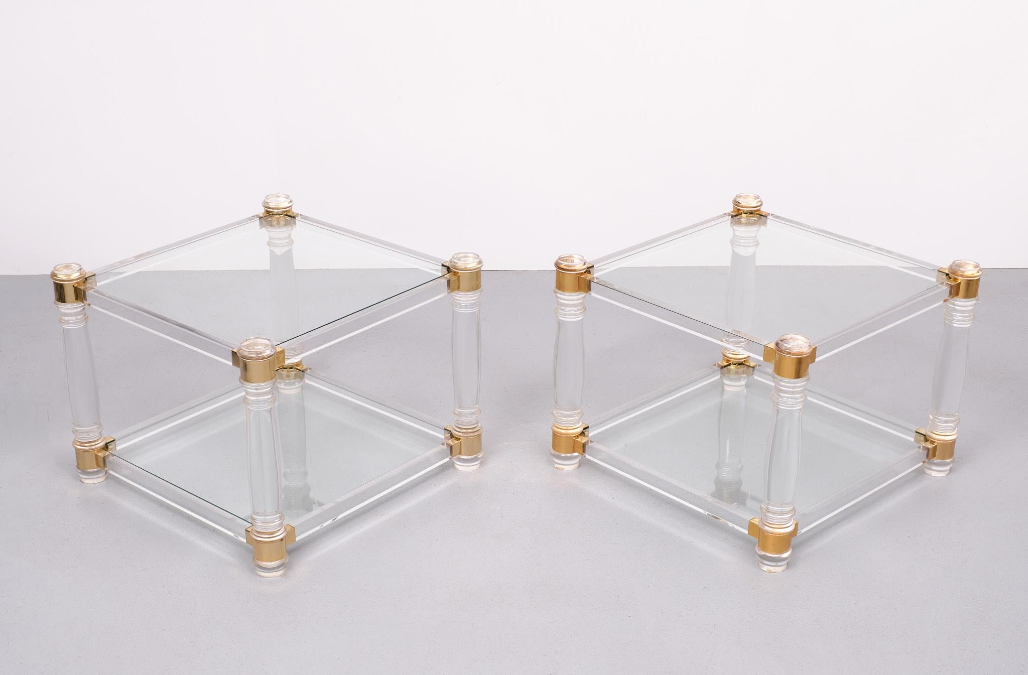 French Pair of Vintage Lucite and brass side tables hollywood regency 1980s France  For Sale