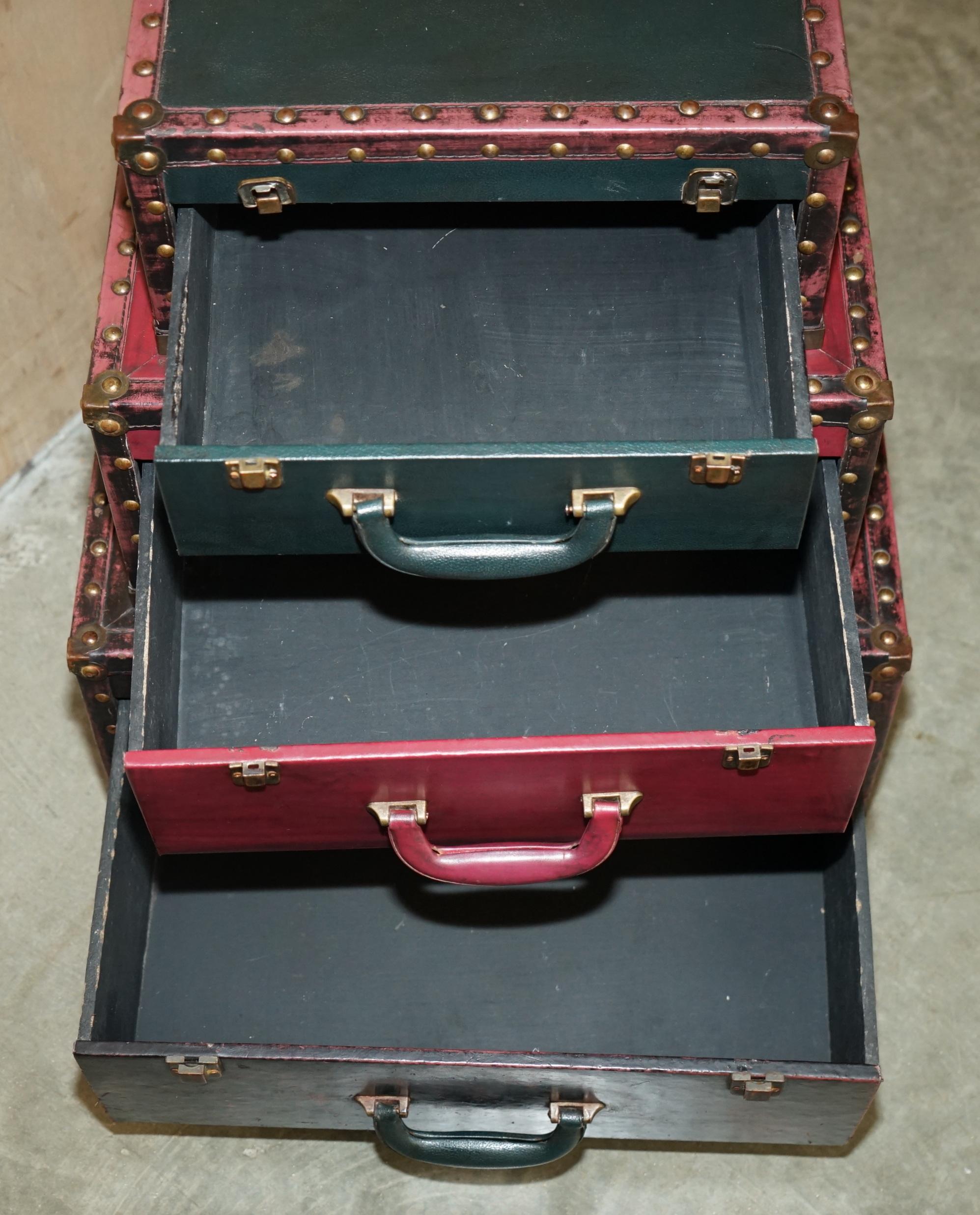 Paire de raquettes de table vintage de style TRunk à dos nu et à côté en vente 13