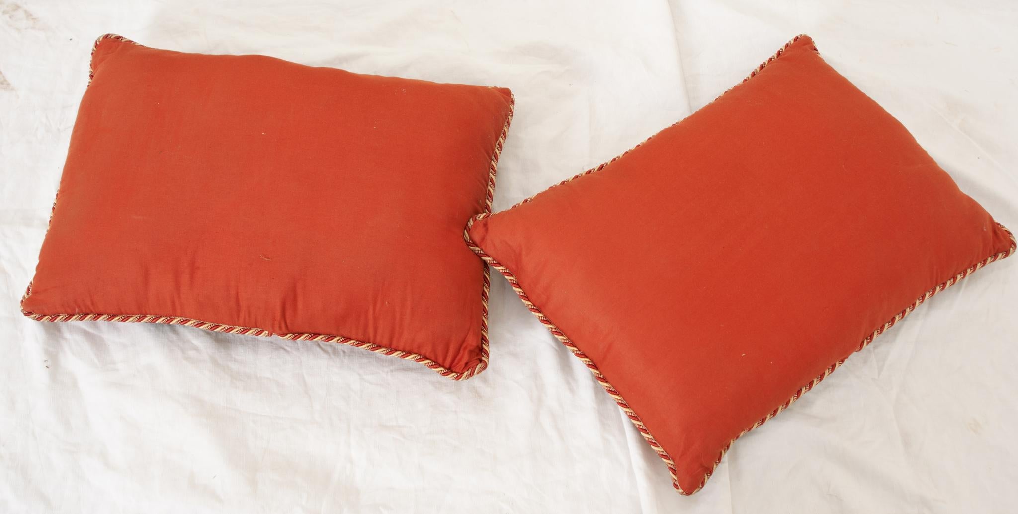 20th Century Pair of Vintage Lumbar Needlepoint Pillows For Sale