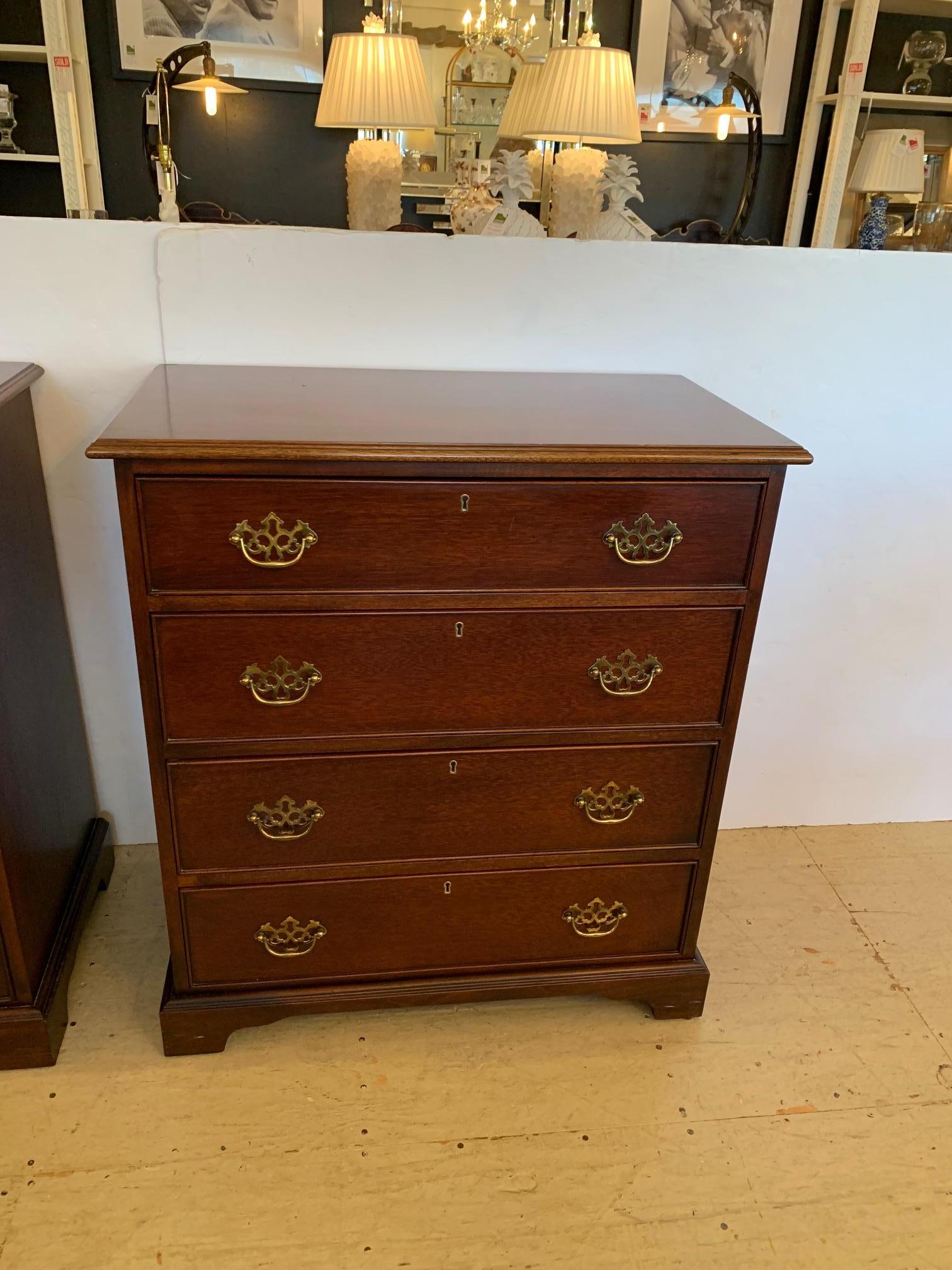 Pair of Vintage Mahogany Chippendale Style Bachelor Chests Night Stands In Good Condition For Sale In Hopewell, NJ