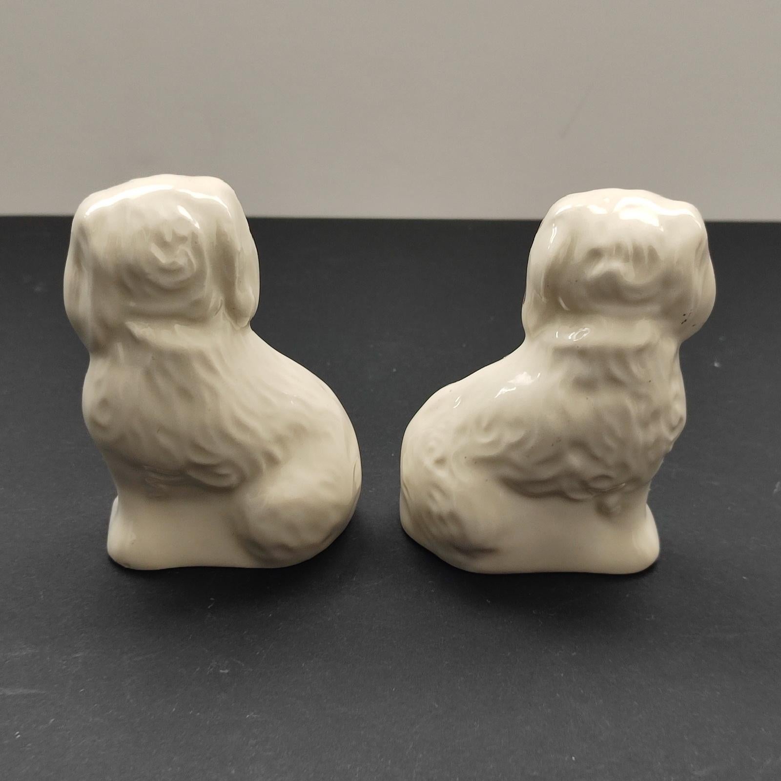 Pair of Vintage Mantle King Charles Spaniels Miniature Beswick Dog Figurines In Good Condition In Bochum, NRW
