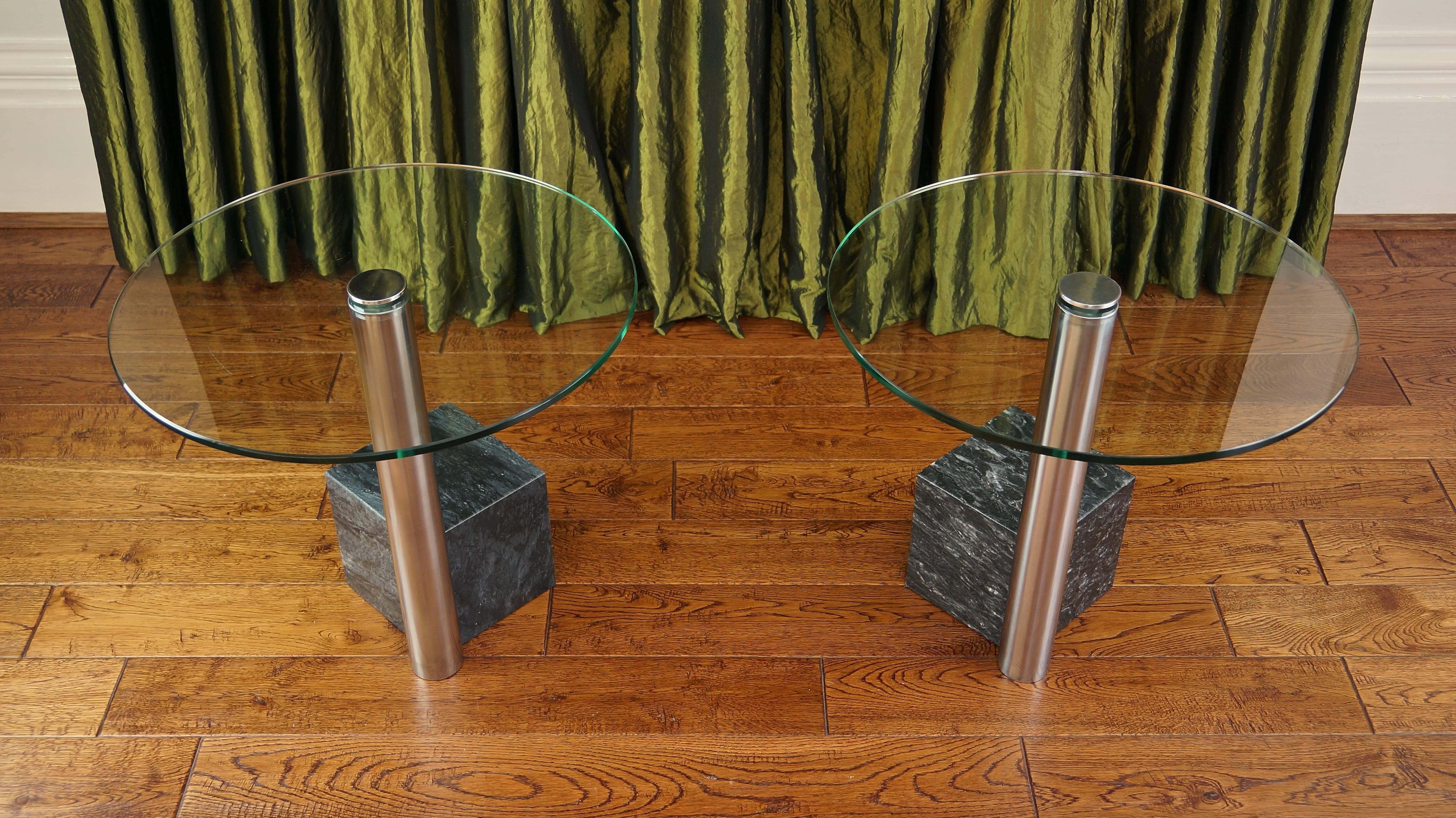 Late 20th Century Pair of Vintage Marble and Glass HK2 Side Tables by Hank Kwint, Metaform 1980s For Sale