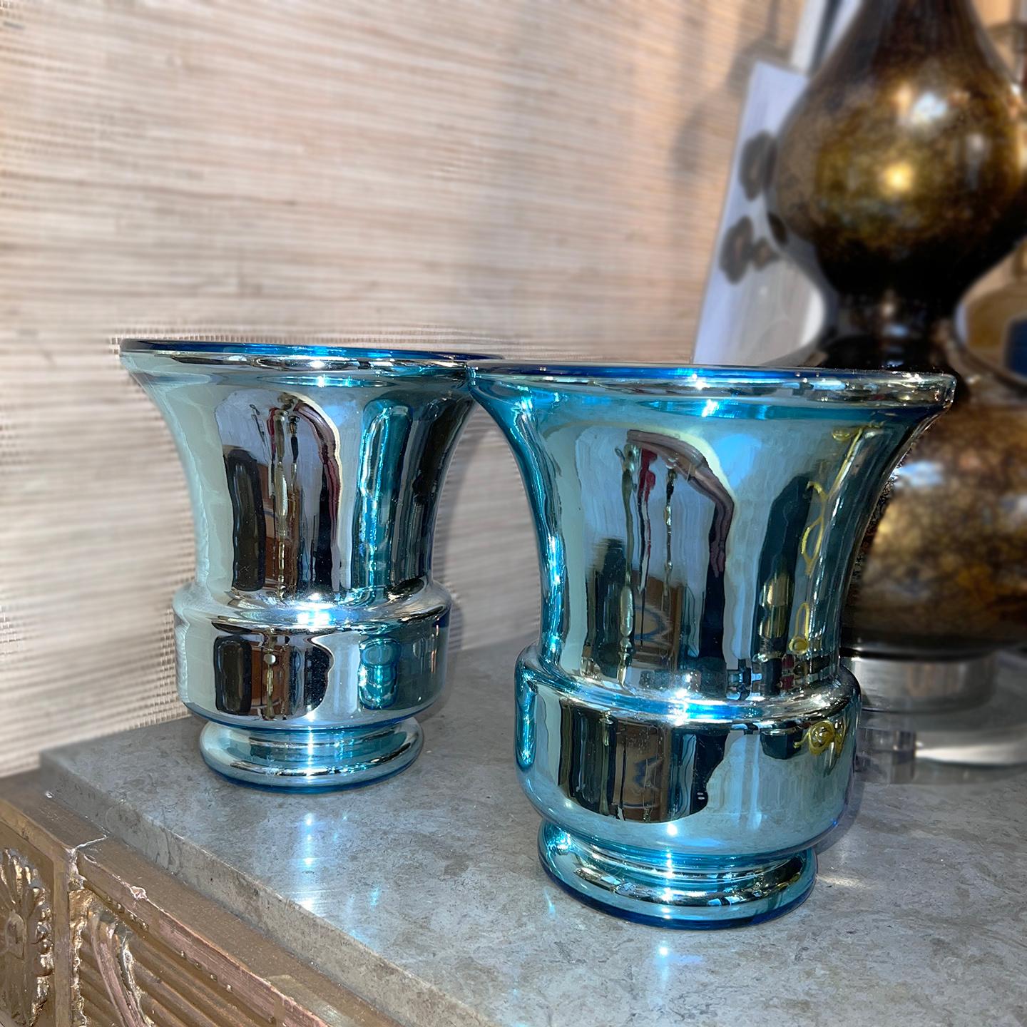Pair of Vintage Mercury Glass Vases In Good Condition For Sale In New York, NY