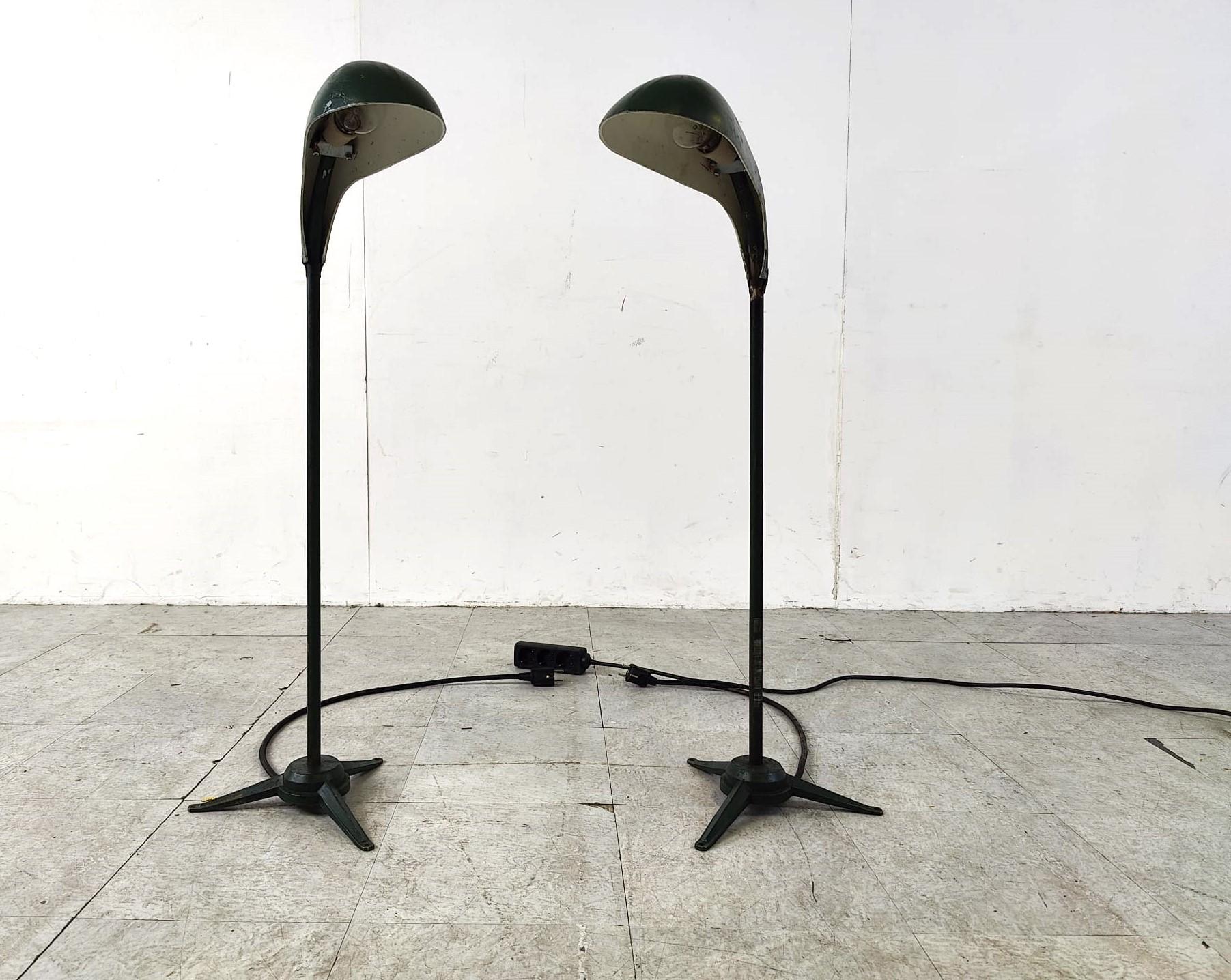 Paar Vintage-Stehlampen aus Metall, 1970er-Jahre im Angebot 2