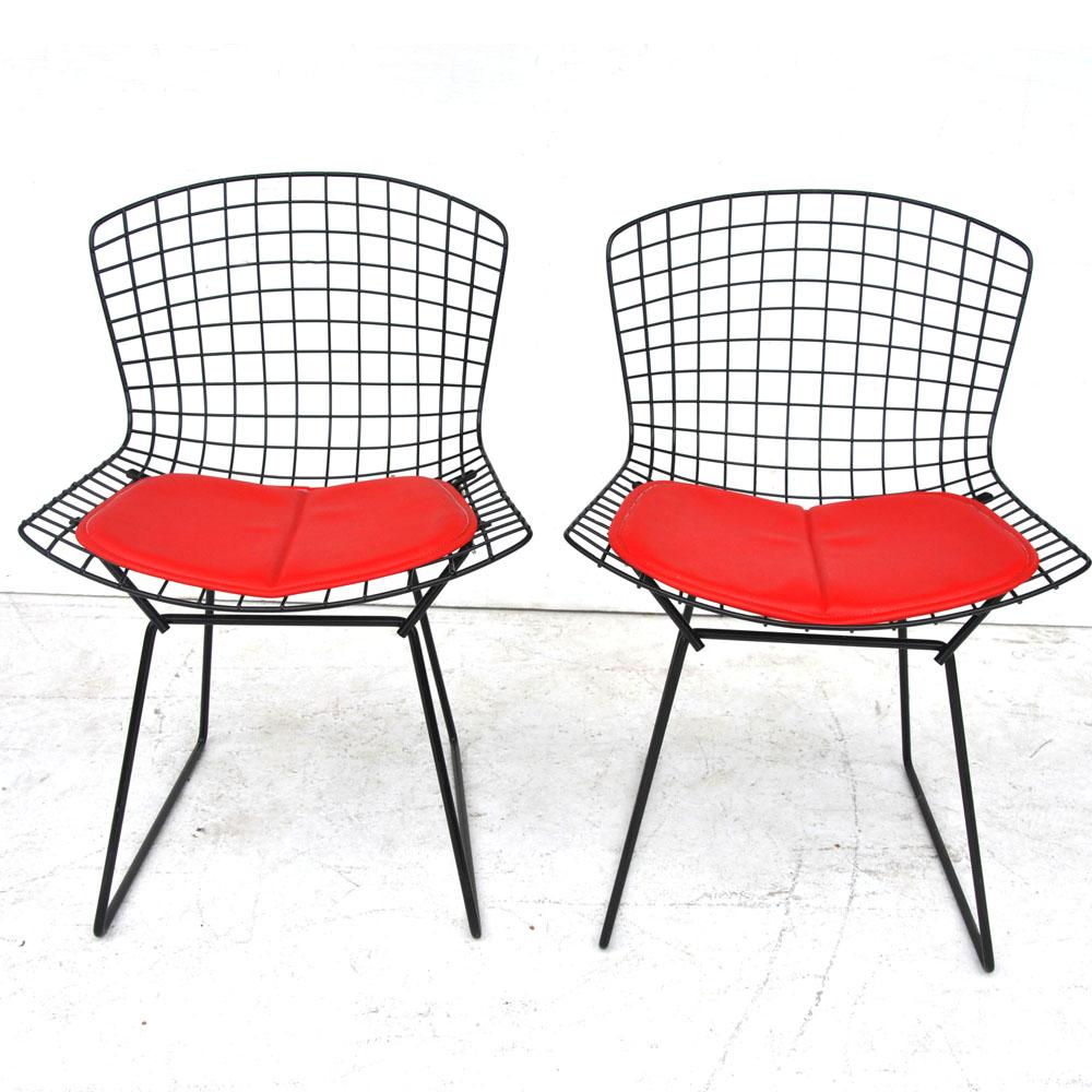 Mid-Century Modern Pair of Vintage Midcentury Black Knoll Bertoia Side Chairs