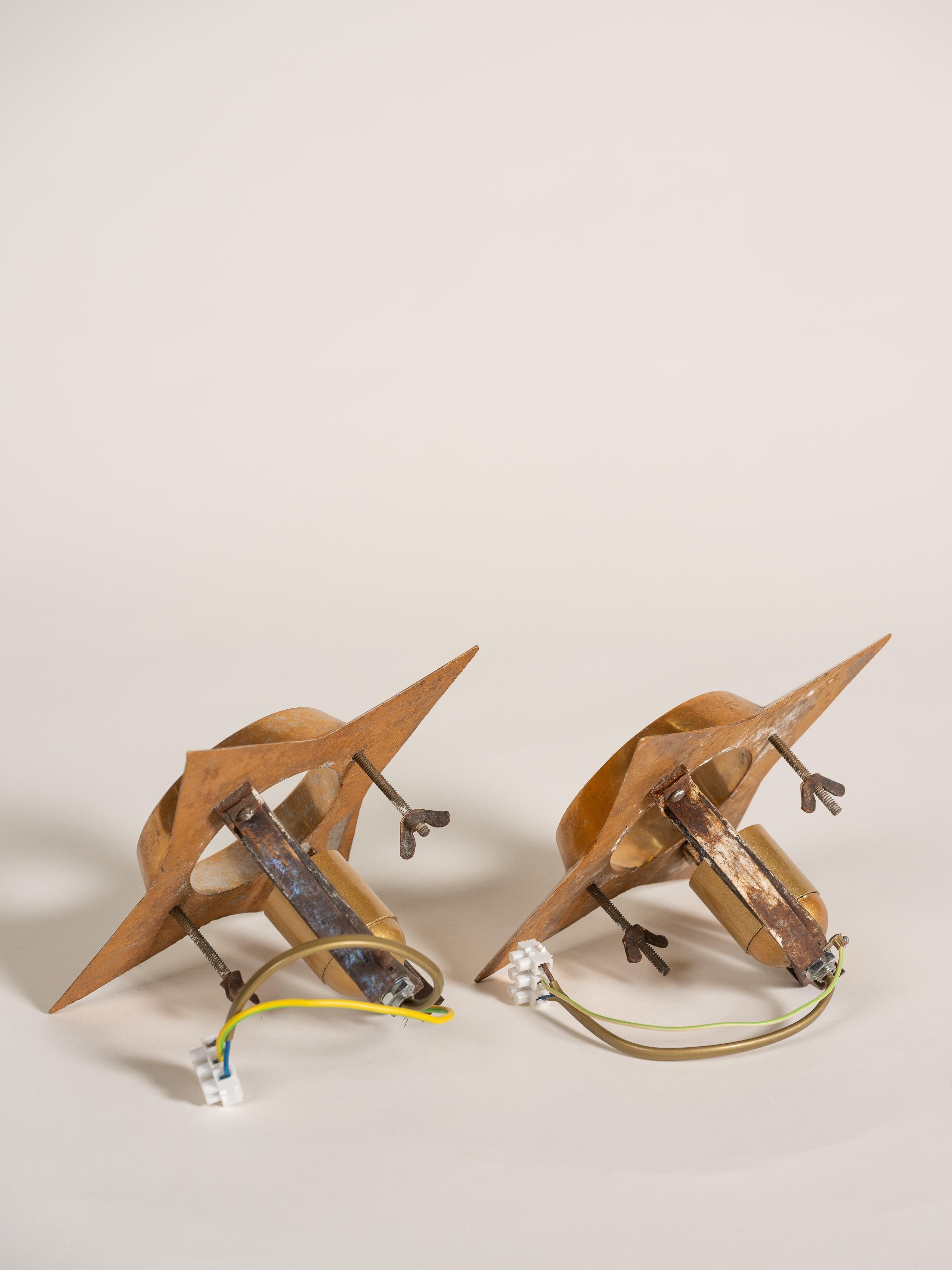 Coppia di plafoniere a stella in ottone d'epoca della metà del secolo scorso, Spagna, anni '60 In condizioni buone in vendita a San Francisco, CA