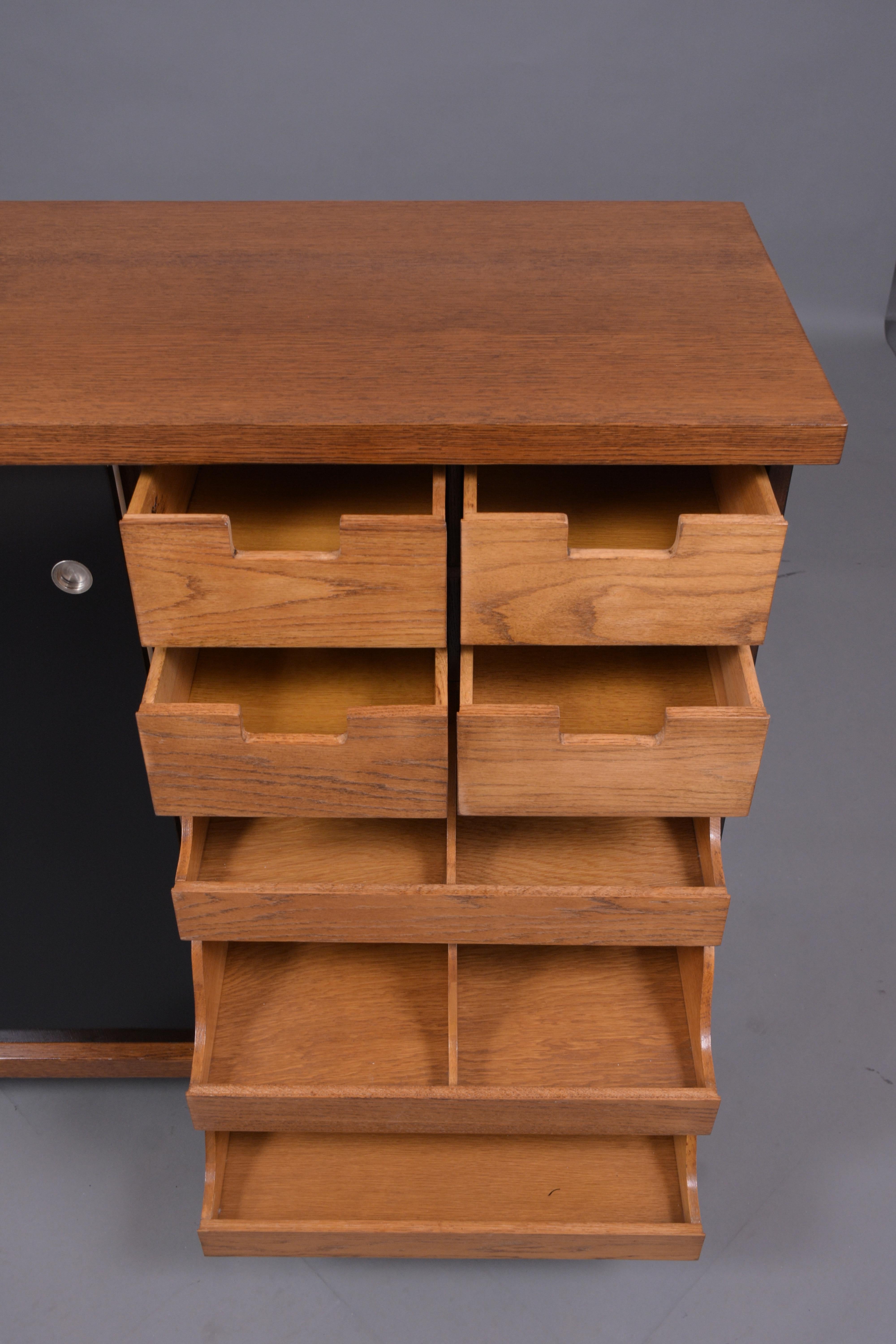Mid-20th Century Pair of Vintage Mid-Century Chest of Drawers