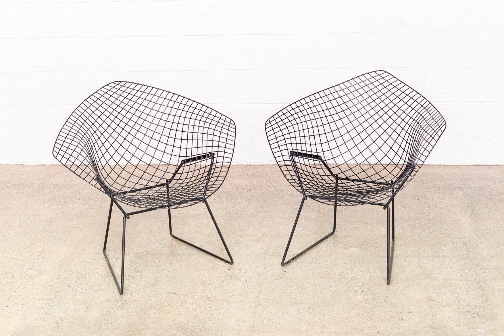 Mid-Century Modern Pair of Vintage Midcentury Harry Bertoia for Knoll Black Diamond Wire Chairs For Sale
