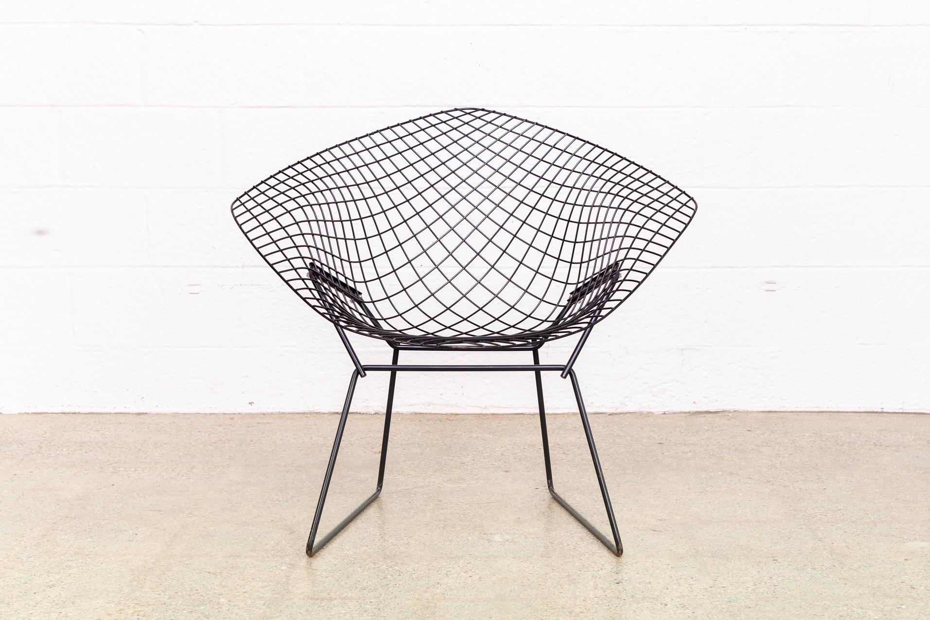 Steel Pair of Vintage Midcentury Harry Bertoia for Knoll Black Diamond Wire Chairs For Sale