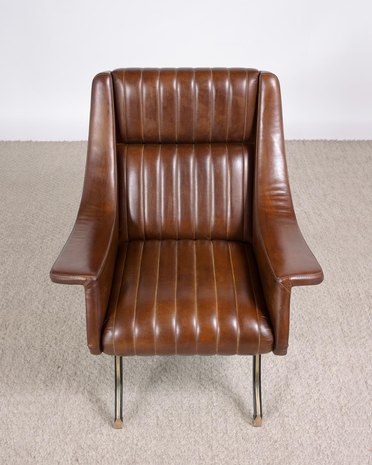 Pair of Vintage Mid-Century Modern Leather Lounge Chairs In Good Condition In Los Angeles, CA