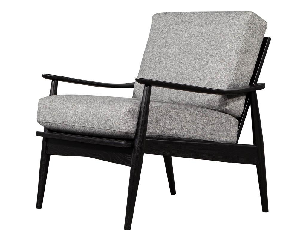 Pair of Vintage Mid-Century Modern Lounge Chairs 2
