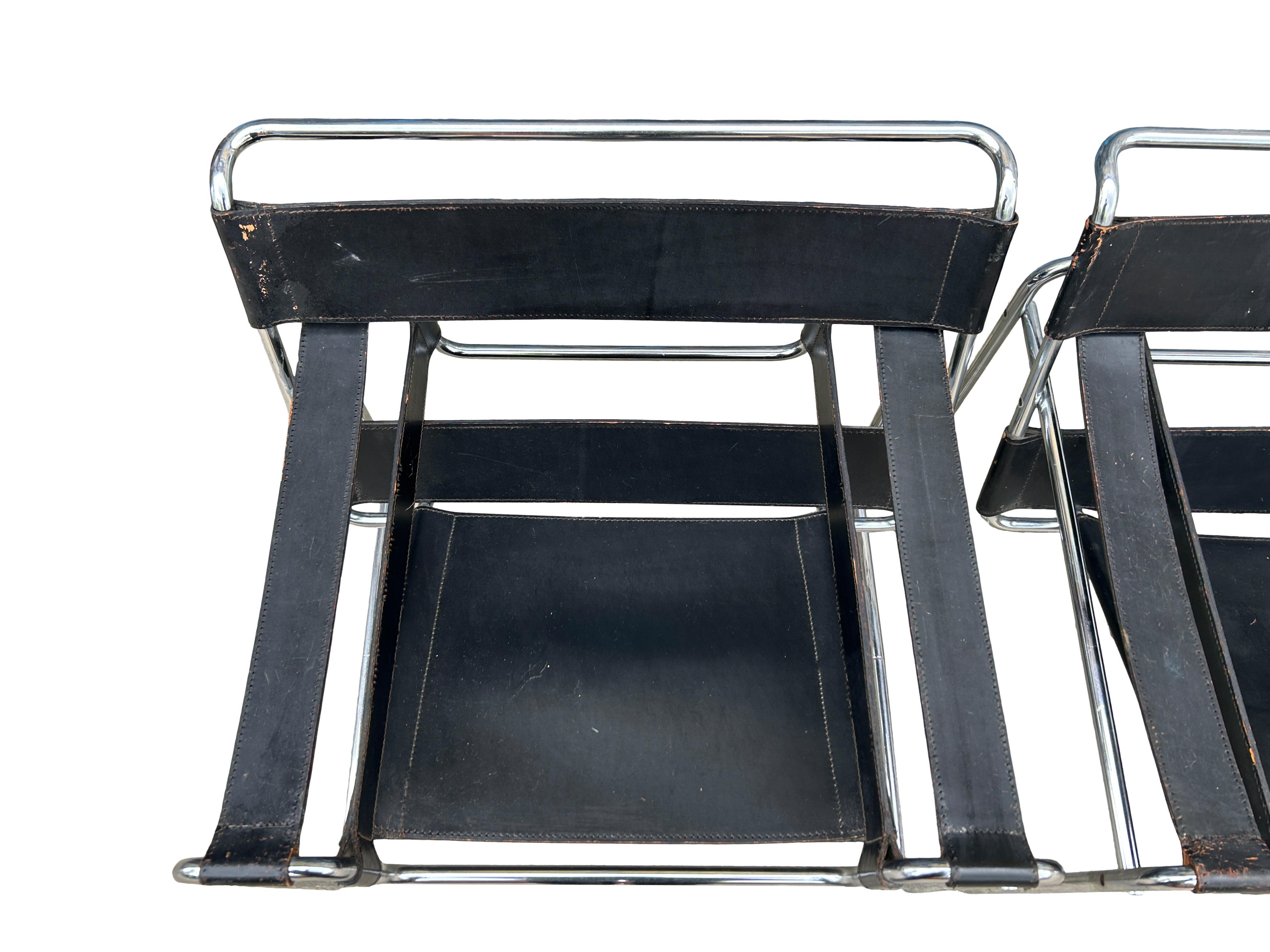 Pair of Vintage Mid-Century Modern Black Leather Wassily Lounge Chairs for Knoll For Sale 4