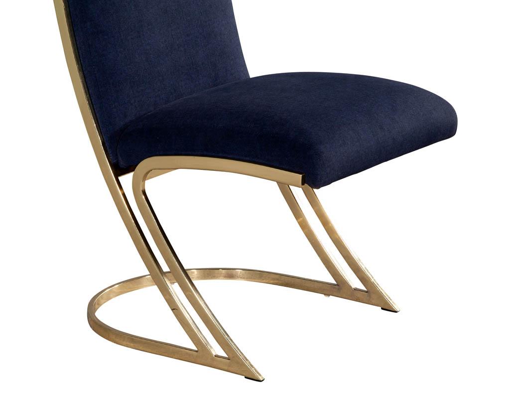 Paire de chaises de salle à manger vintage en laiton de style mi-siècle moderne en vente 10