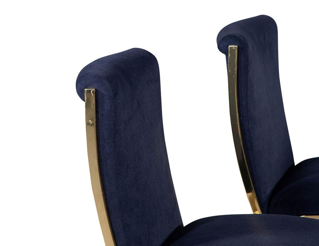 Paire de chaises de salle à manger vintage en laiton de style mi-siècle moderne en vente 2
