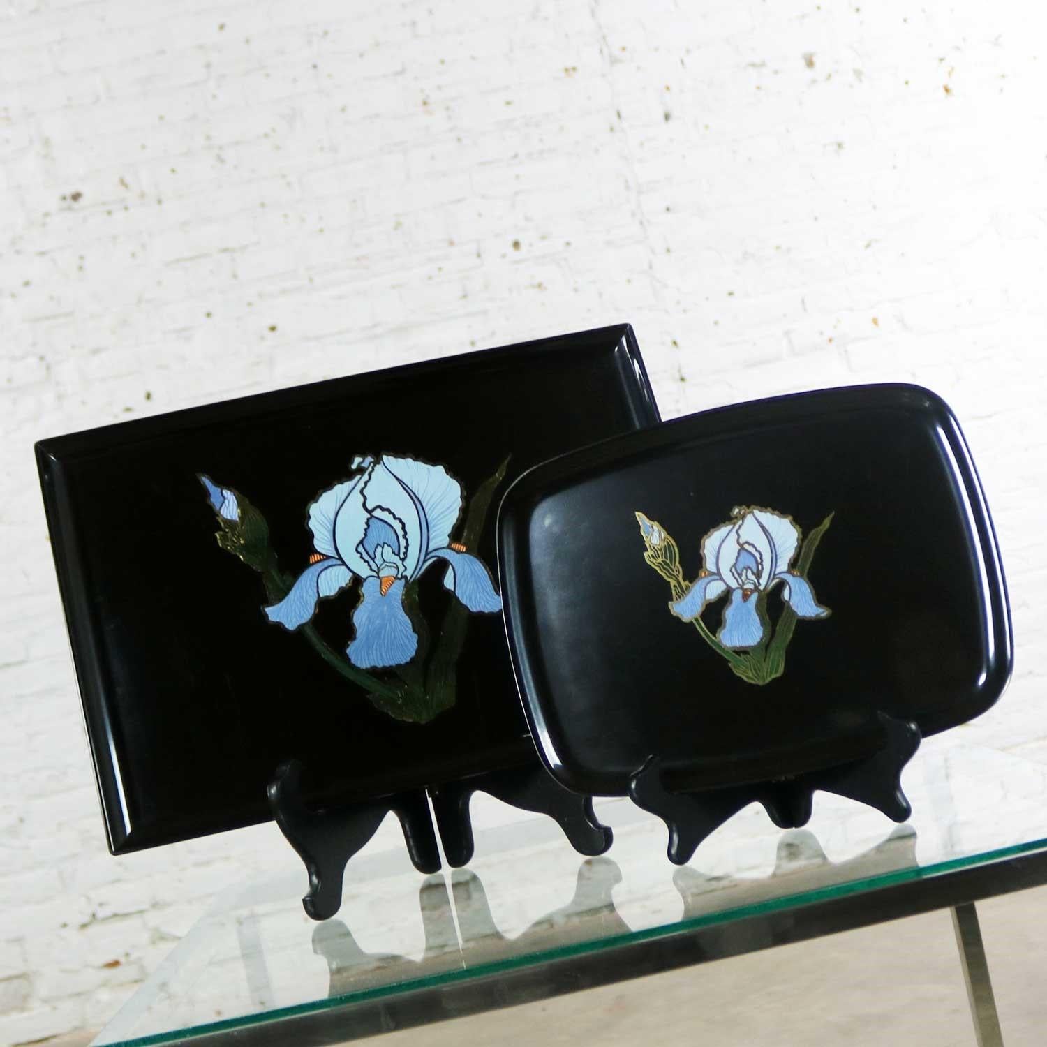 Pair of Vintage Mid-Century Modern Couroc of Monterey Black Trays with Blue Iris In Good Condition In Topeka, KS