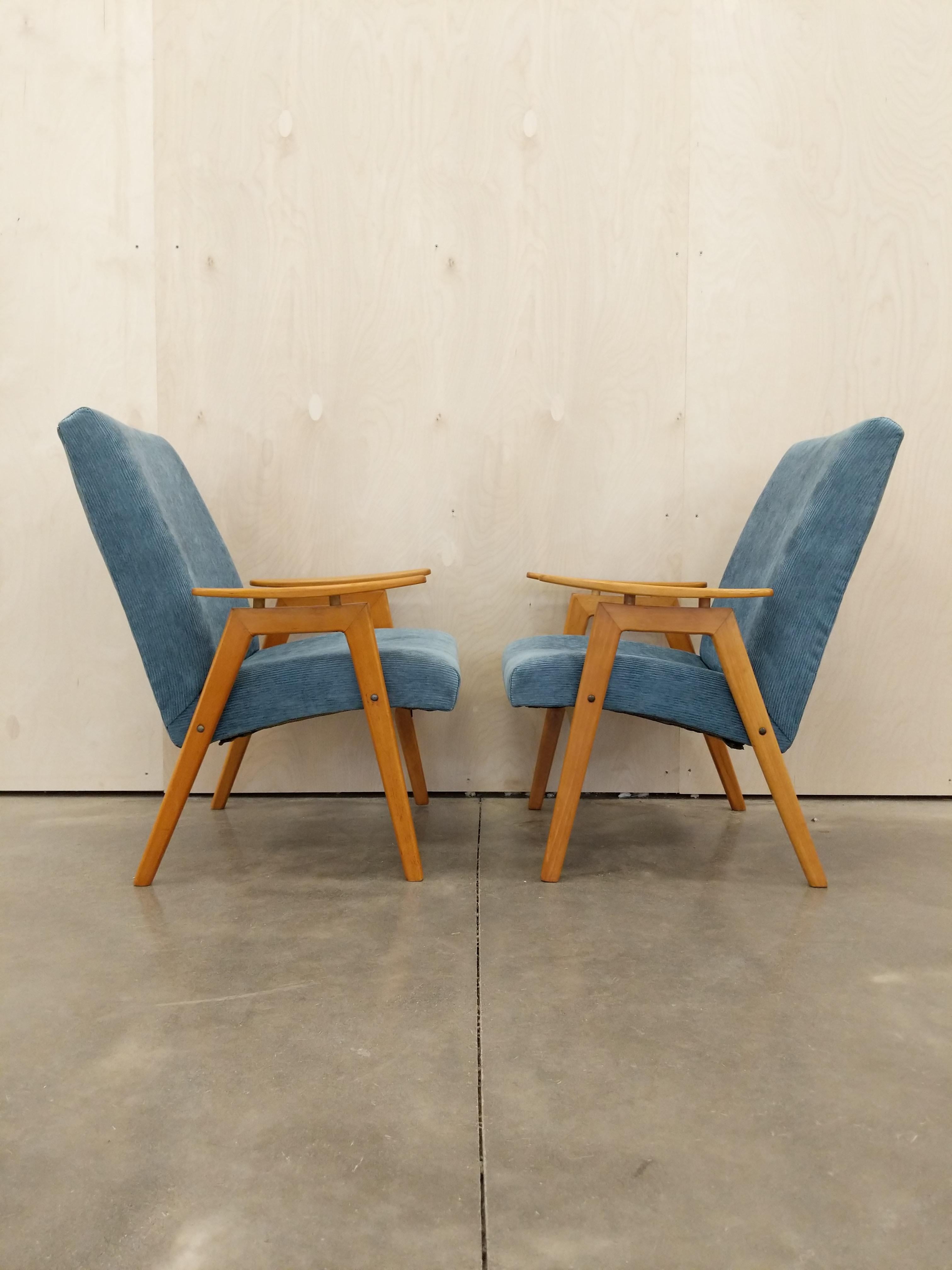 Pair of authentic vintage Czech mid century modern lounge chairs.

Designed by Jaroslav Smidek.

This set is in excellent vintage condition with brand new corduroy upholstery!

We used Knoll 