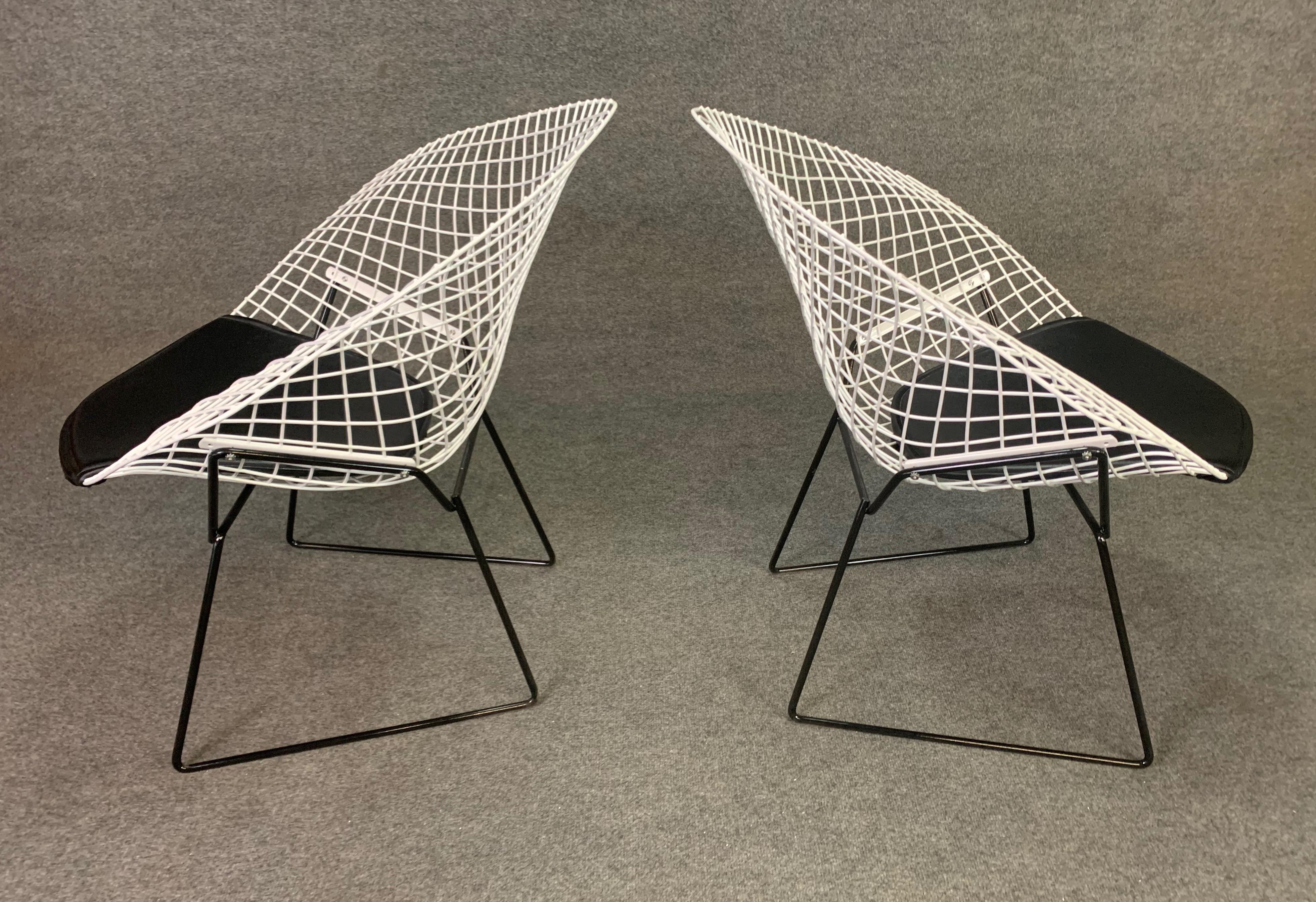 Pair of Vintage Mid-Century Modern Diamond Chairs by Harry Bertoia for Knoll 2