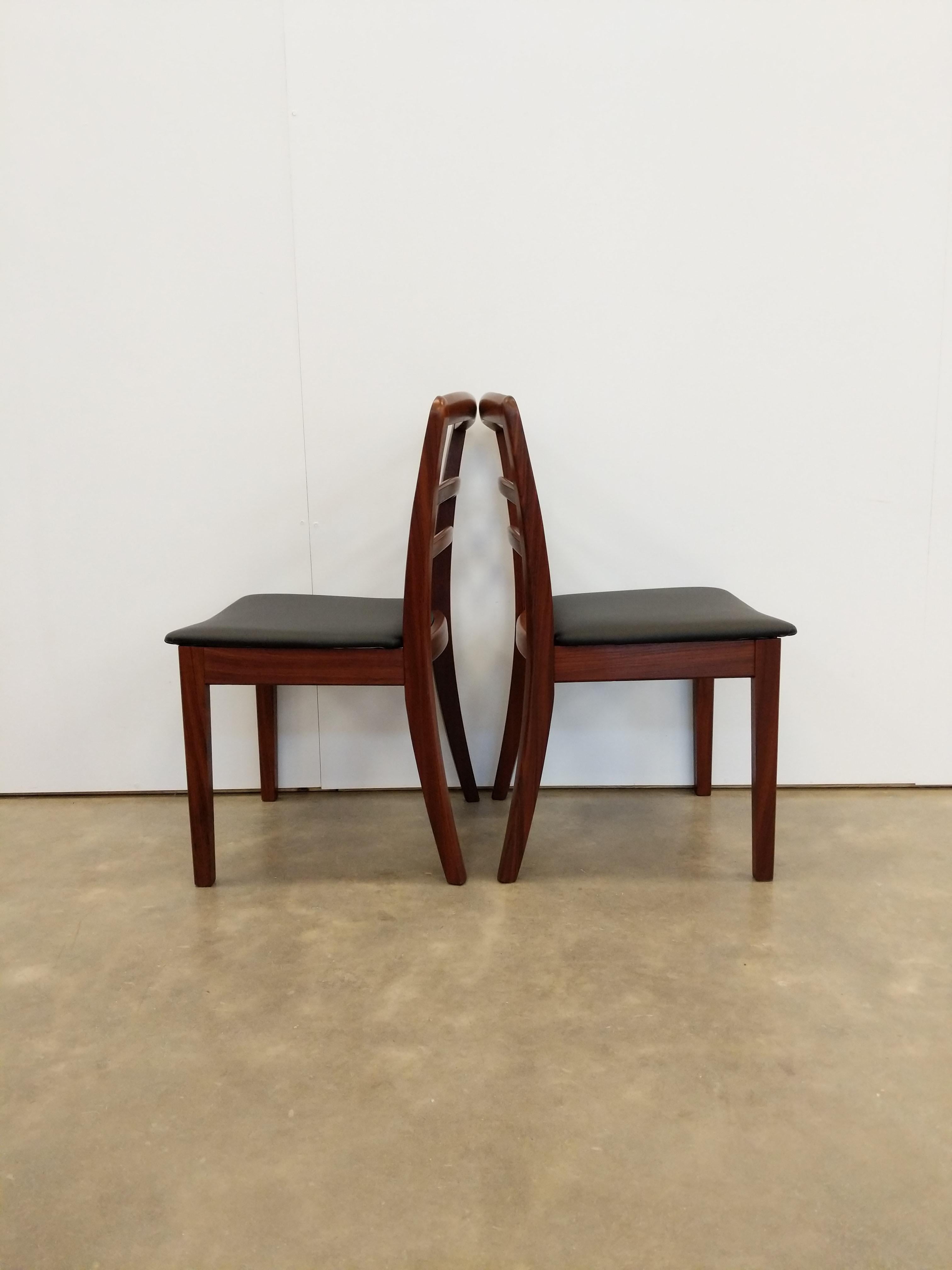 Paar moderne Esszimmerstühle aus der Mitte des Jahrhunderts von G-Plan (Britisch) im Angebot