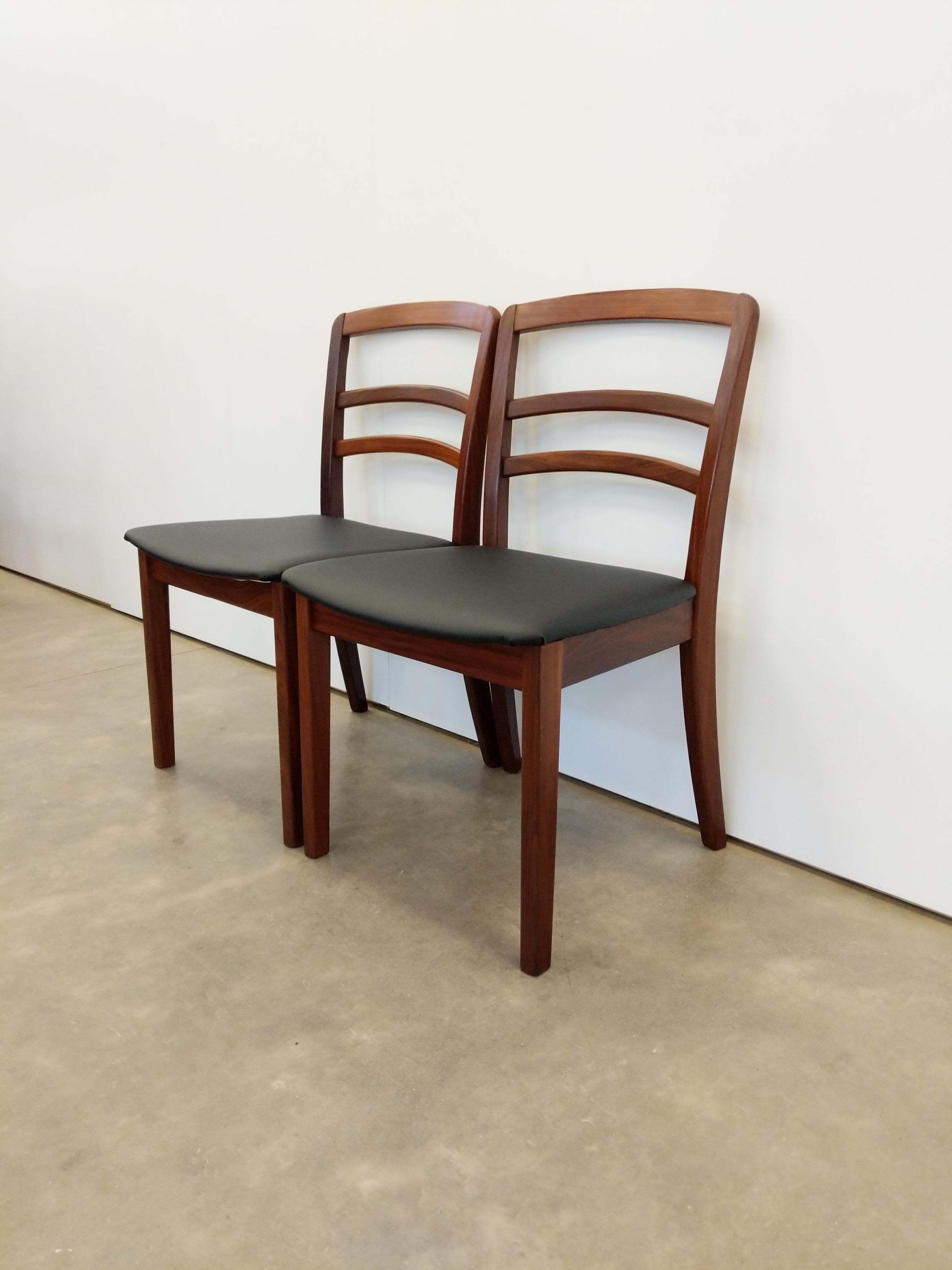 Paar moderne Esszimmerstühle aus der Mitte des Jahrhunderts von G-Plan (20. Jahrhundert) im Angebot