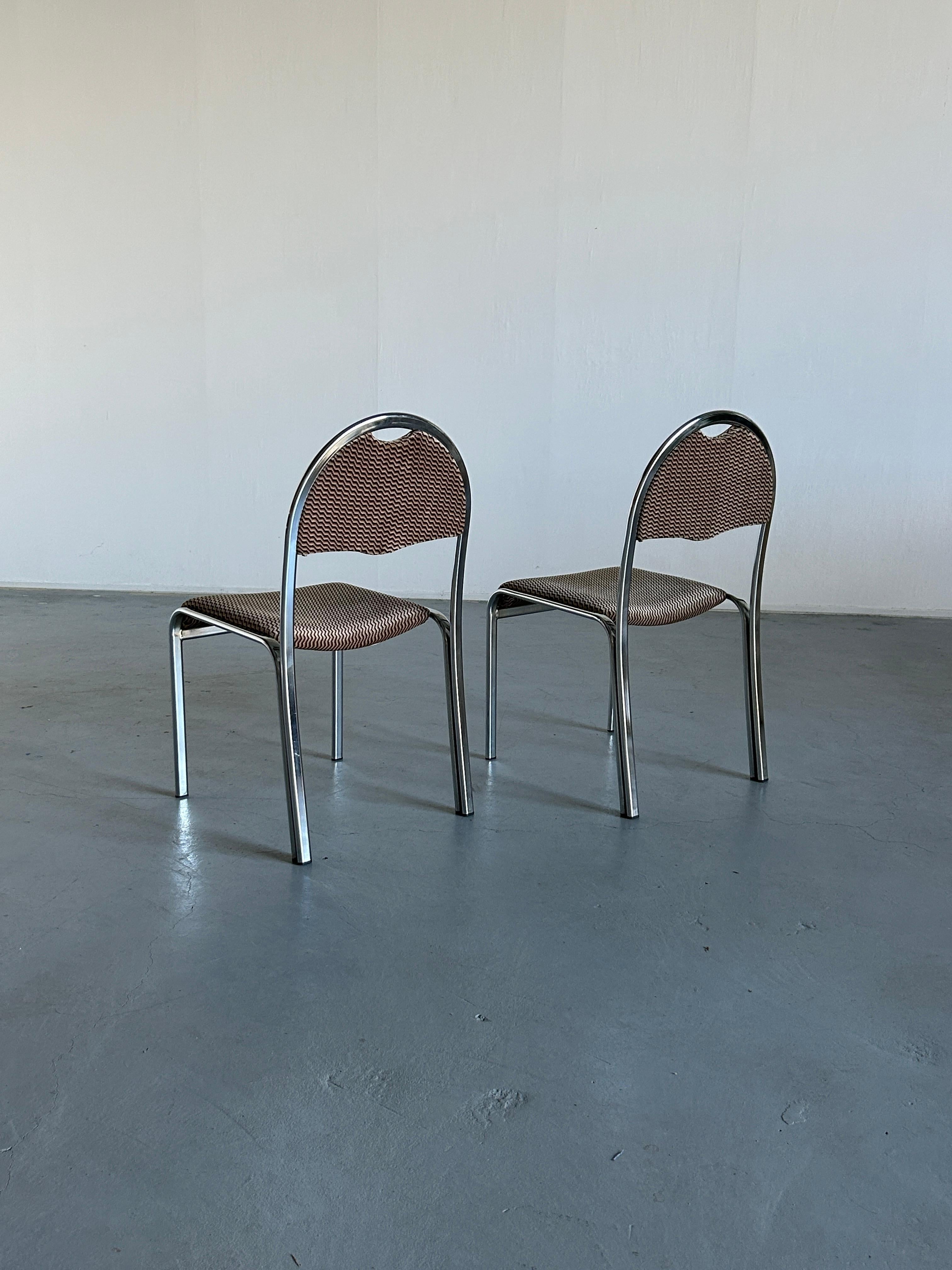 Pair of Vintage Mid-Century Modern Dining Chairs In Style of Saporiti, 70s Italy For Sale 4