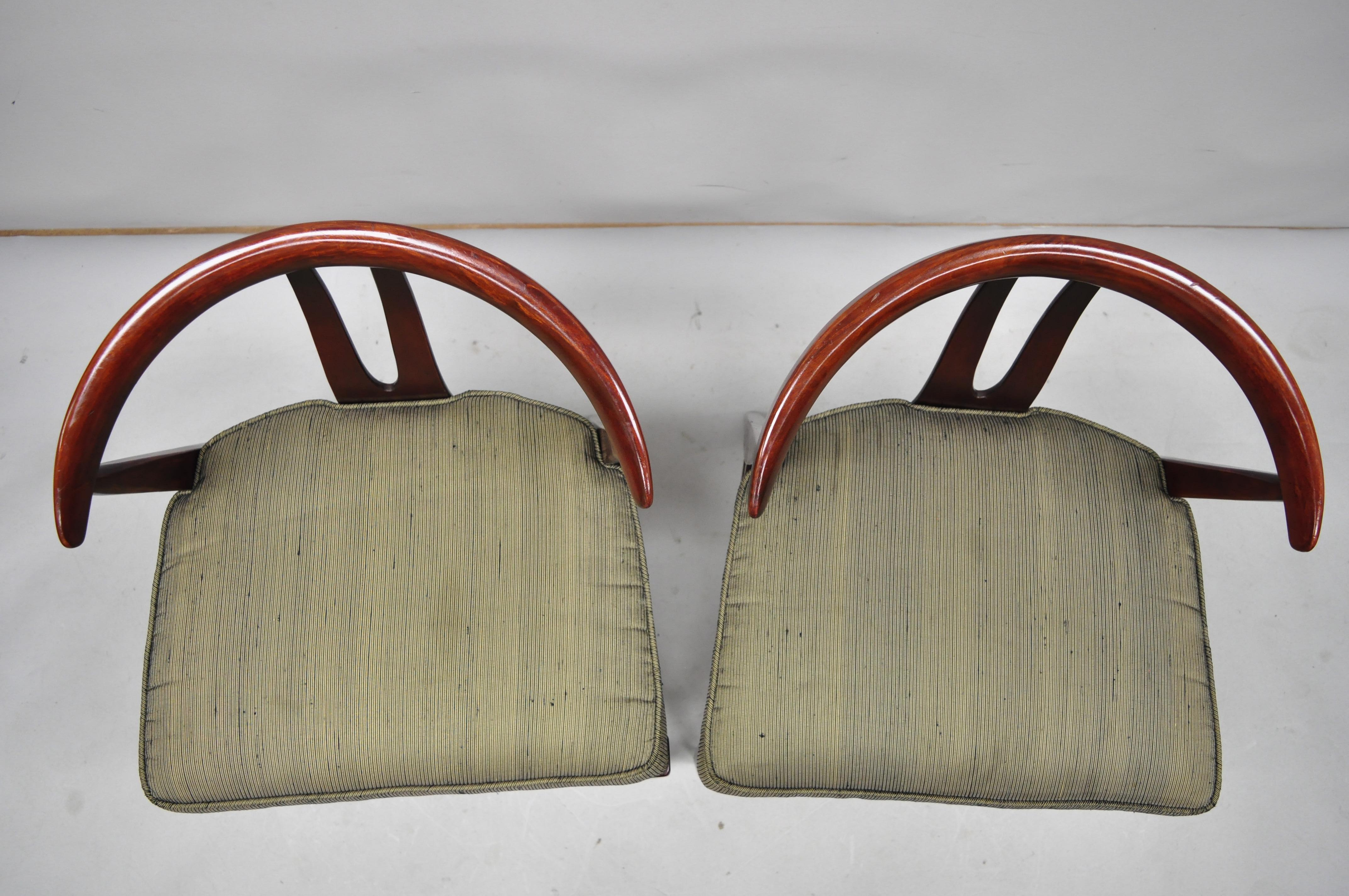 Pair of Vintage Mid-Century Modern Horseshoe Curved Back Mahogany Dining Chairs 3
