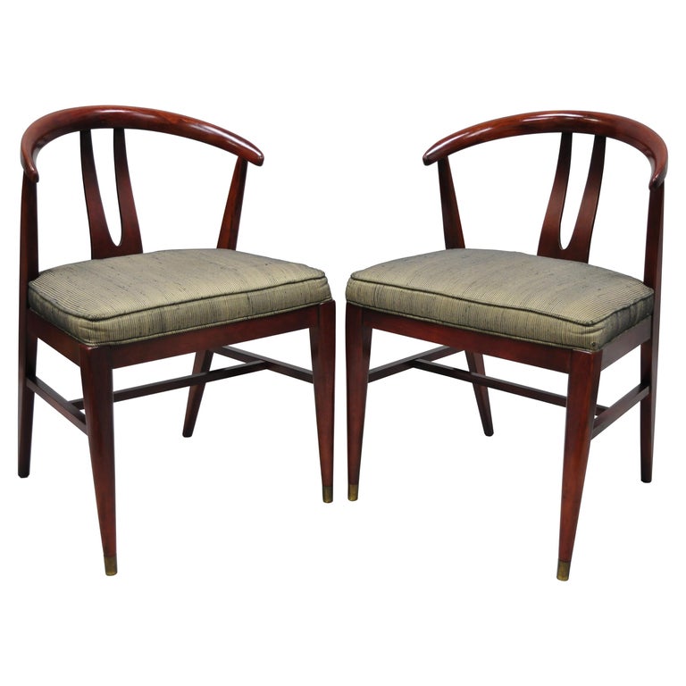 Pair Of Vintage Mid Century Modern Horseshoe Curved Back Mahogany Dining Chairs At 1stdibs