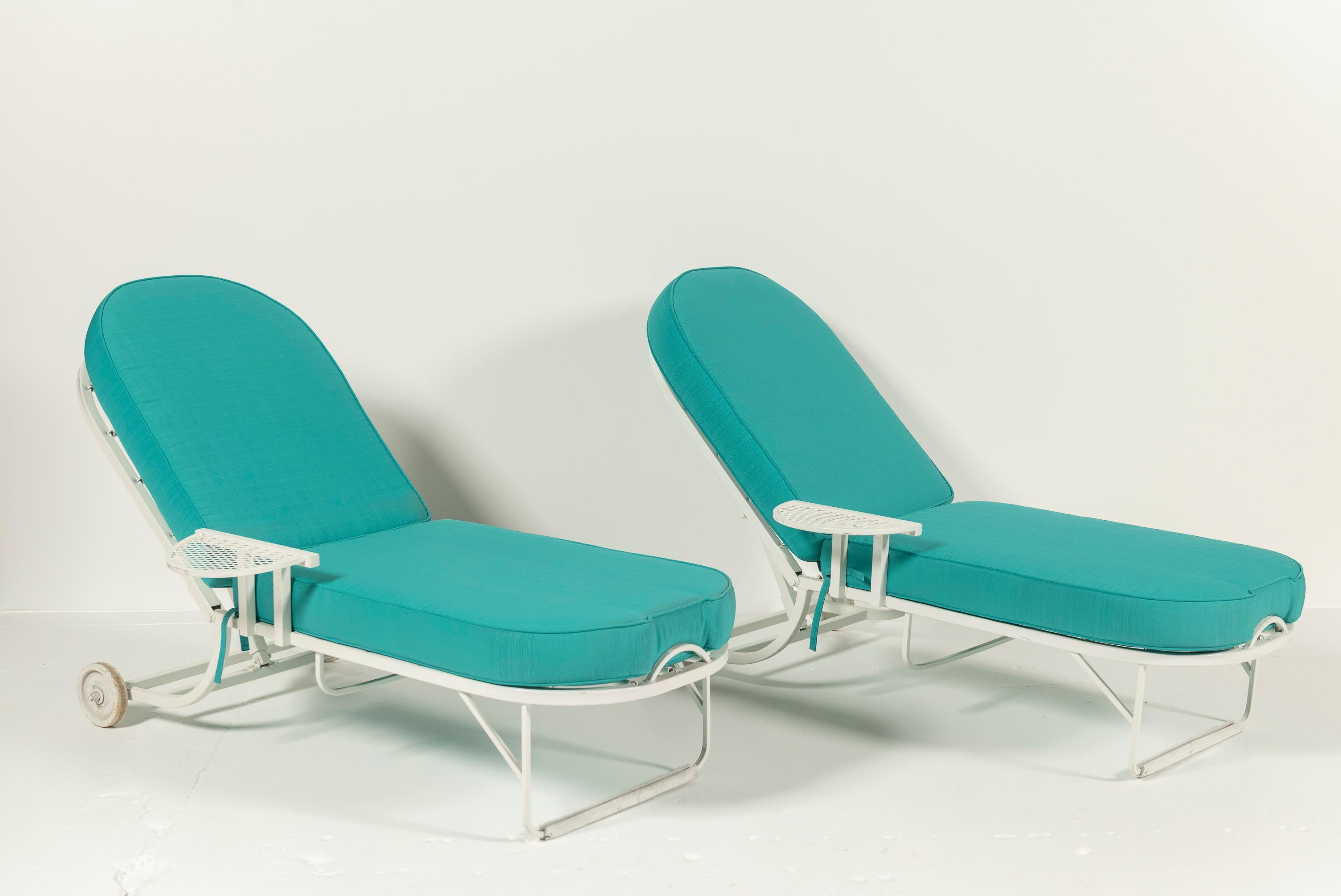 Pair of Vintage Mid-Century Modern Lounge Chairs in Metal and Upholstery, USA For Sale 1