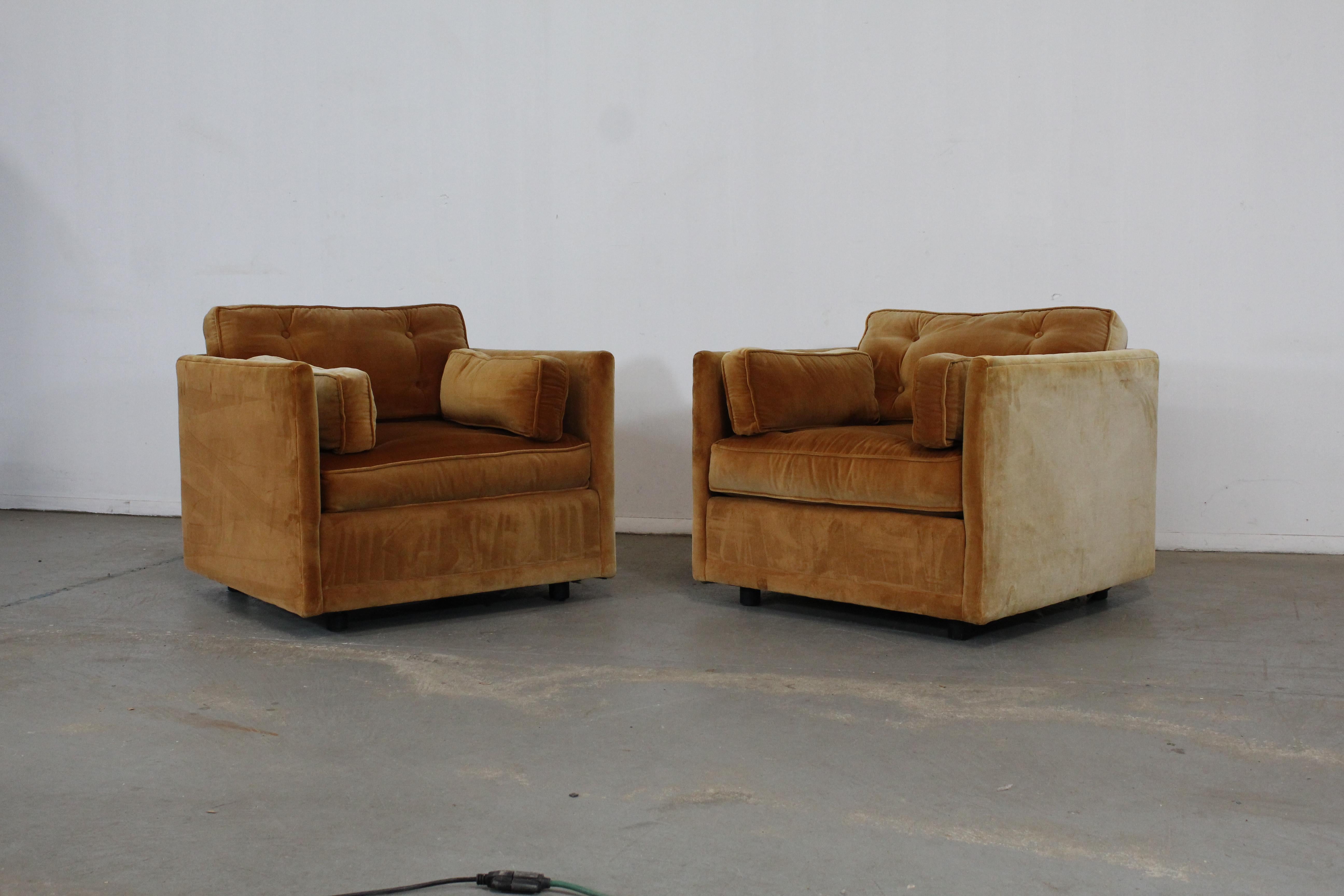 Pair of vintage Mid-Century Modern Milo Baughman velvet cube/club chairs by Directional

 Offered is a Pair of Vintage Mid-Century Modern Milo Baughman velvet cube/club chairs by Directional. These chairs were made in the early 1970's. They are in
