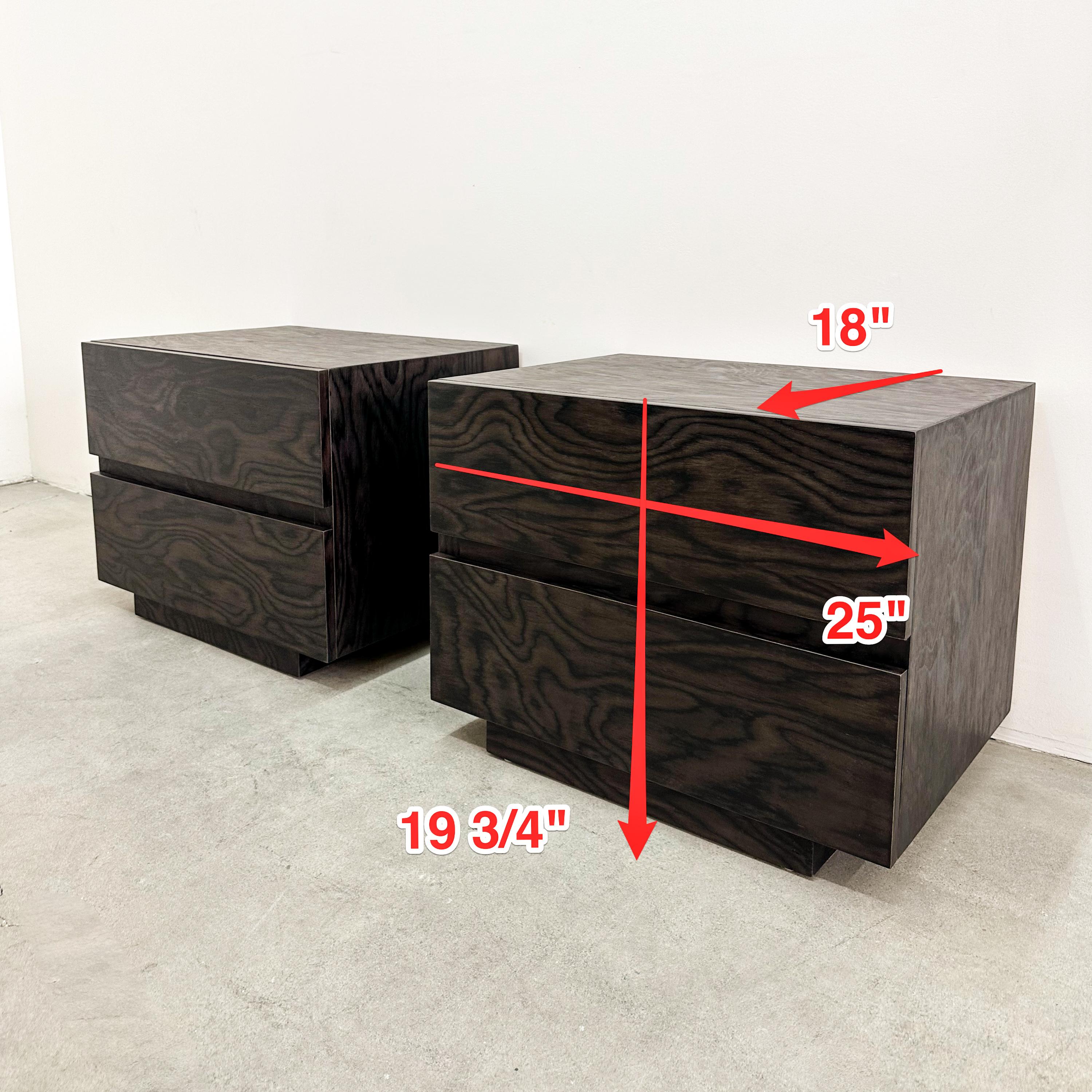 Pair of Vintage Mid-Century Modern Nightstands – Dark Brown Wood Grain 1970s For Sale 6