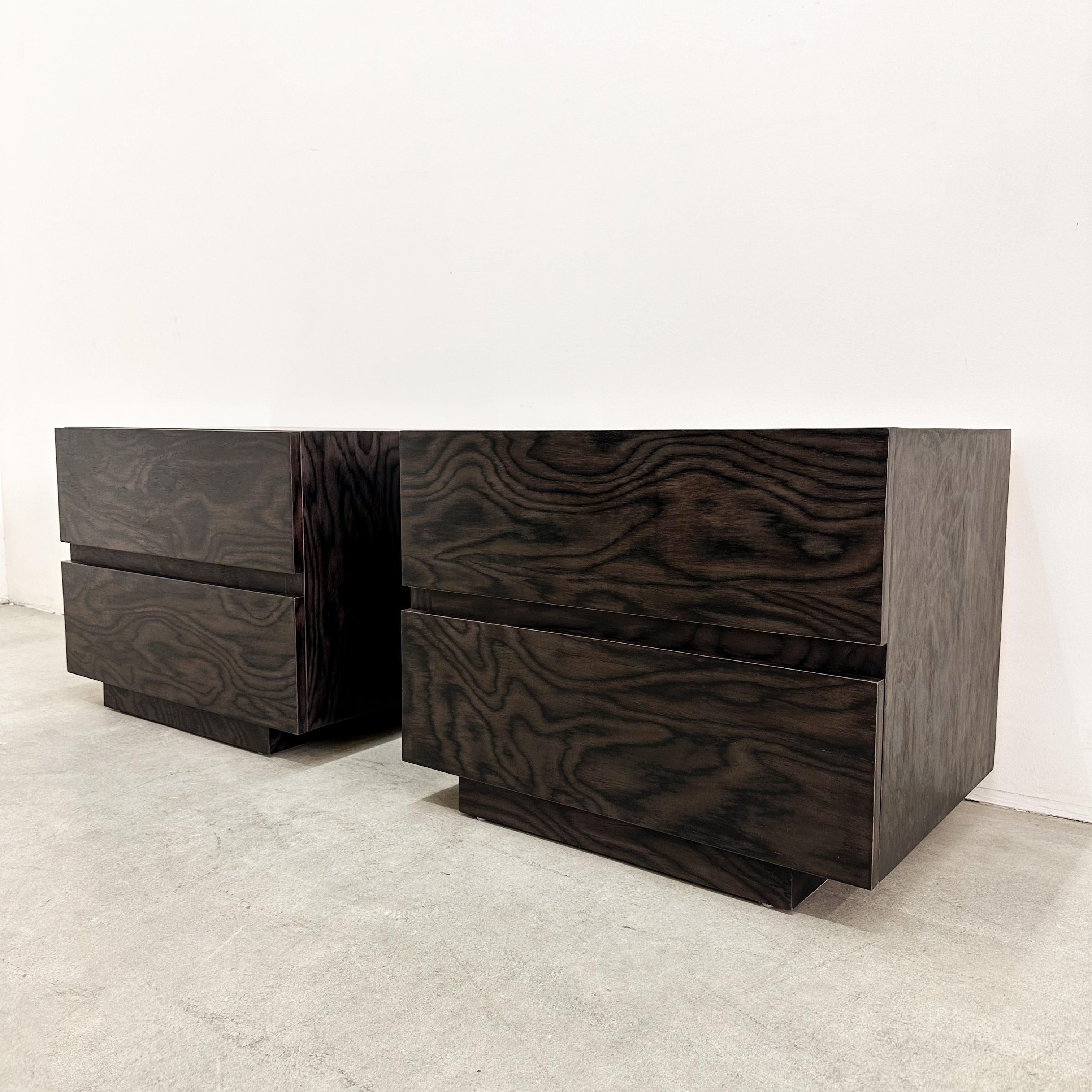 Pair of Vintage Mid-Century Modern Nightstands – Dark Brown Wood Grain 1970s For Sale 2