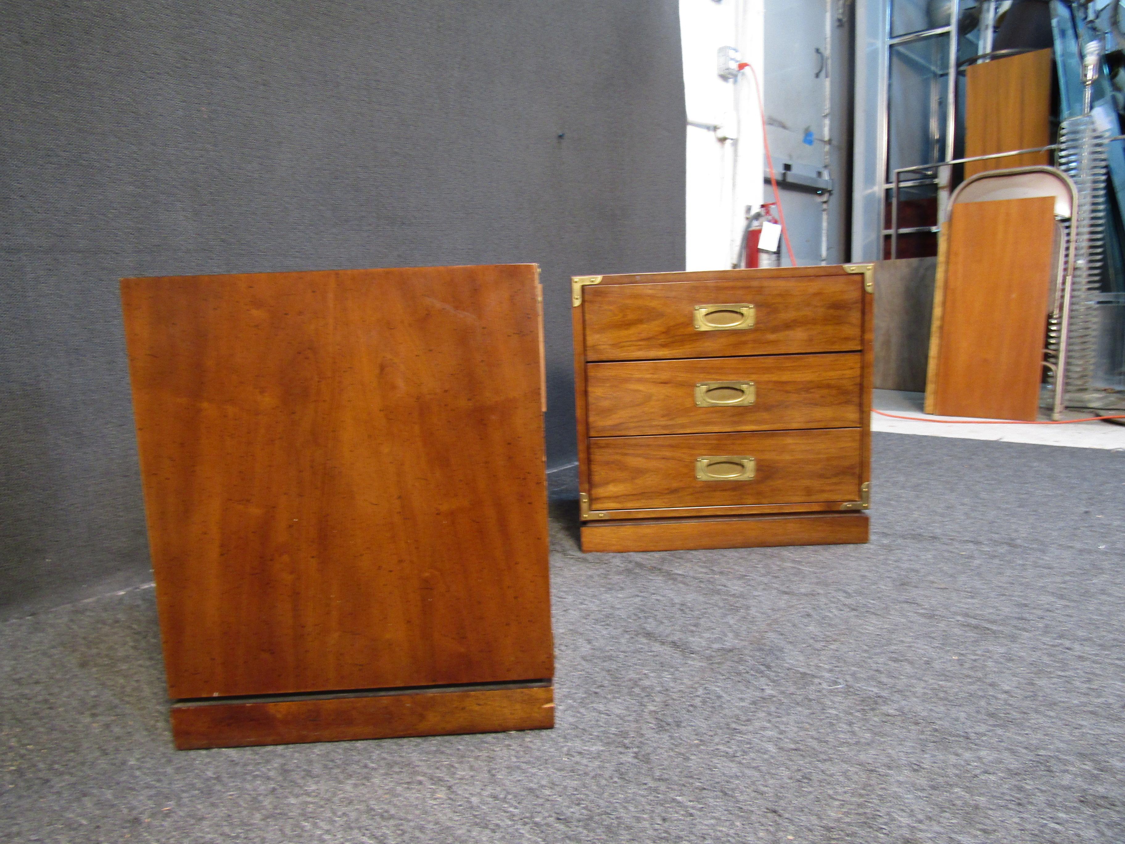 Mid-Century Modern Mid-Century Vintage Drexel 