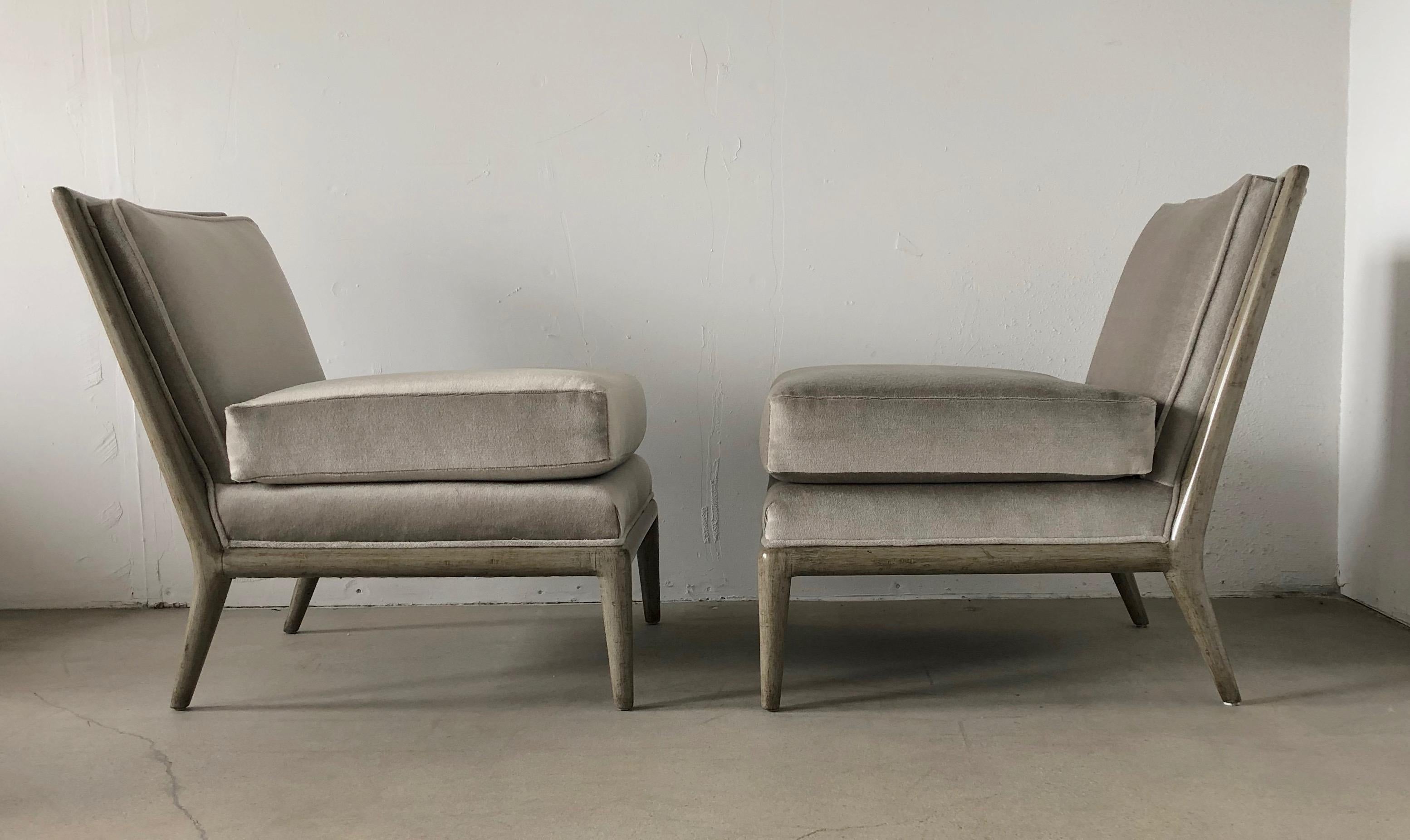 Pair of Vintage Mid-Century Modern Platinum Silver Gray Mohair Slipper Chairs For Sale 14