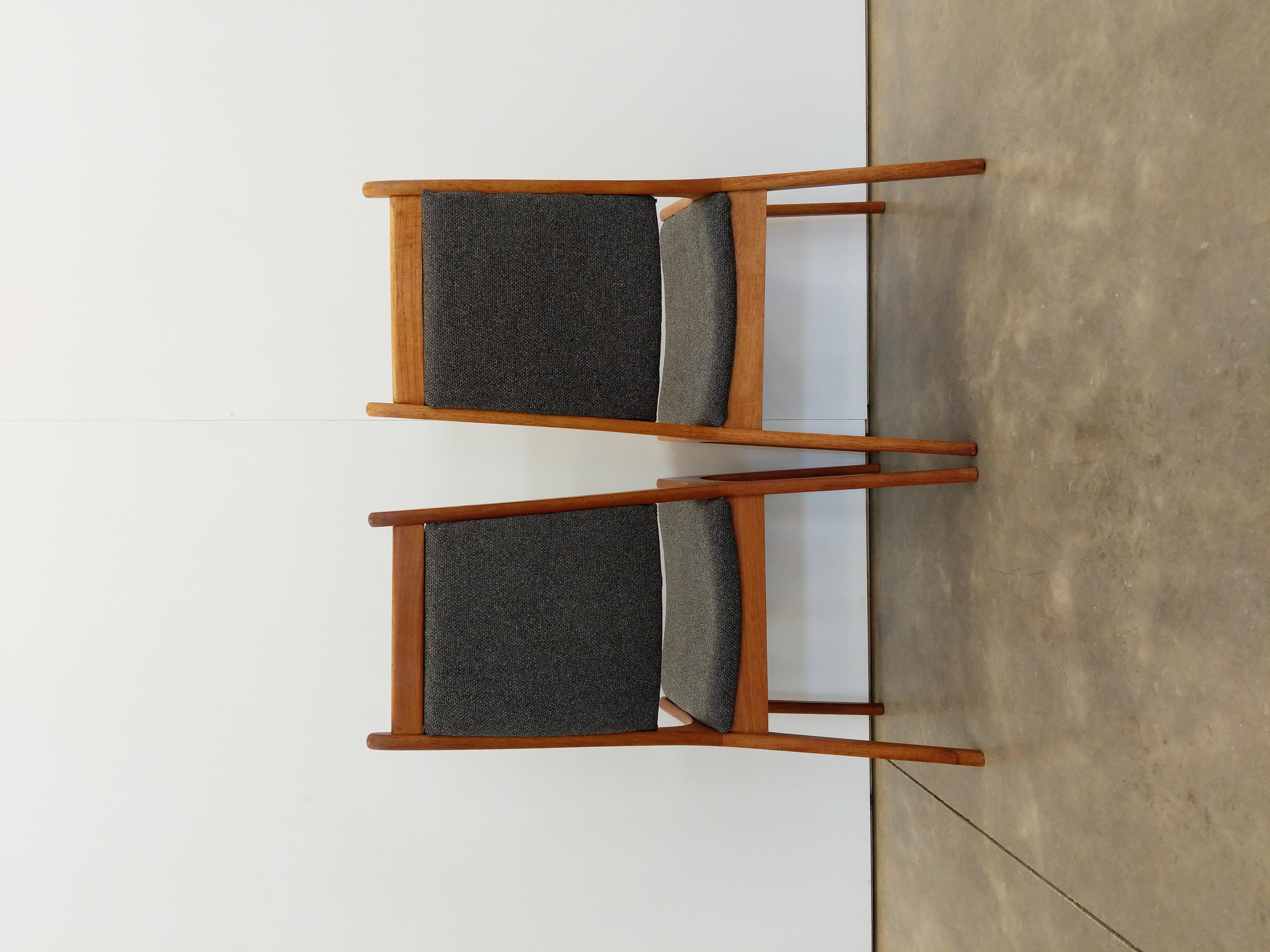 Mid-Century Modern Pair of Vintage Mid Century Modern Teak Dining Chairs by Nordic Furniture