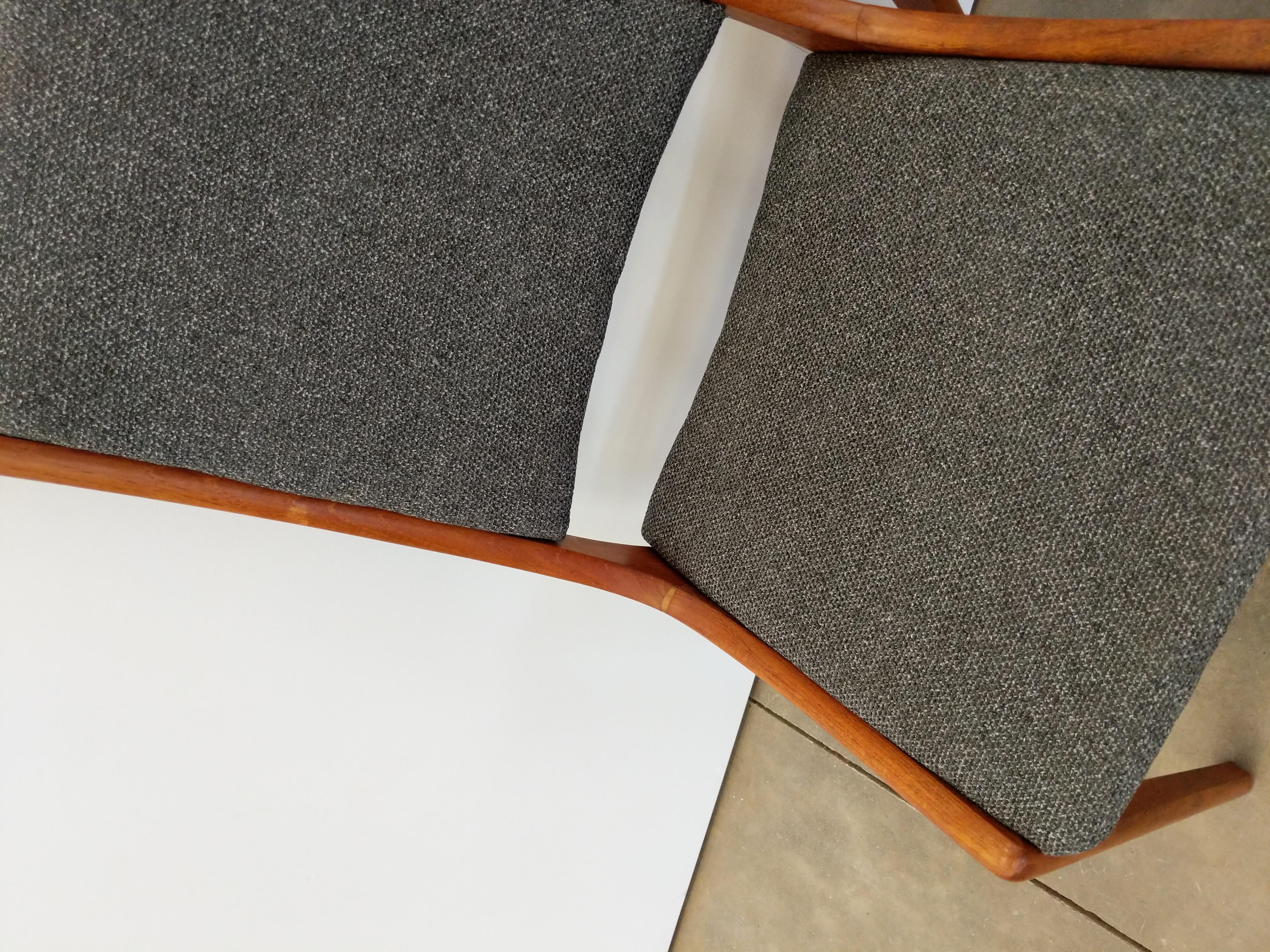 Pair of Vintage Mid Century Modern Teak Dining Chairs by Nordic Furniture 3