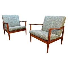 Pair of Vintage Mid Century Modern Teak Lounge Chairs by Soren Willadsen